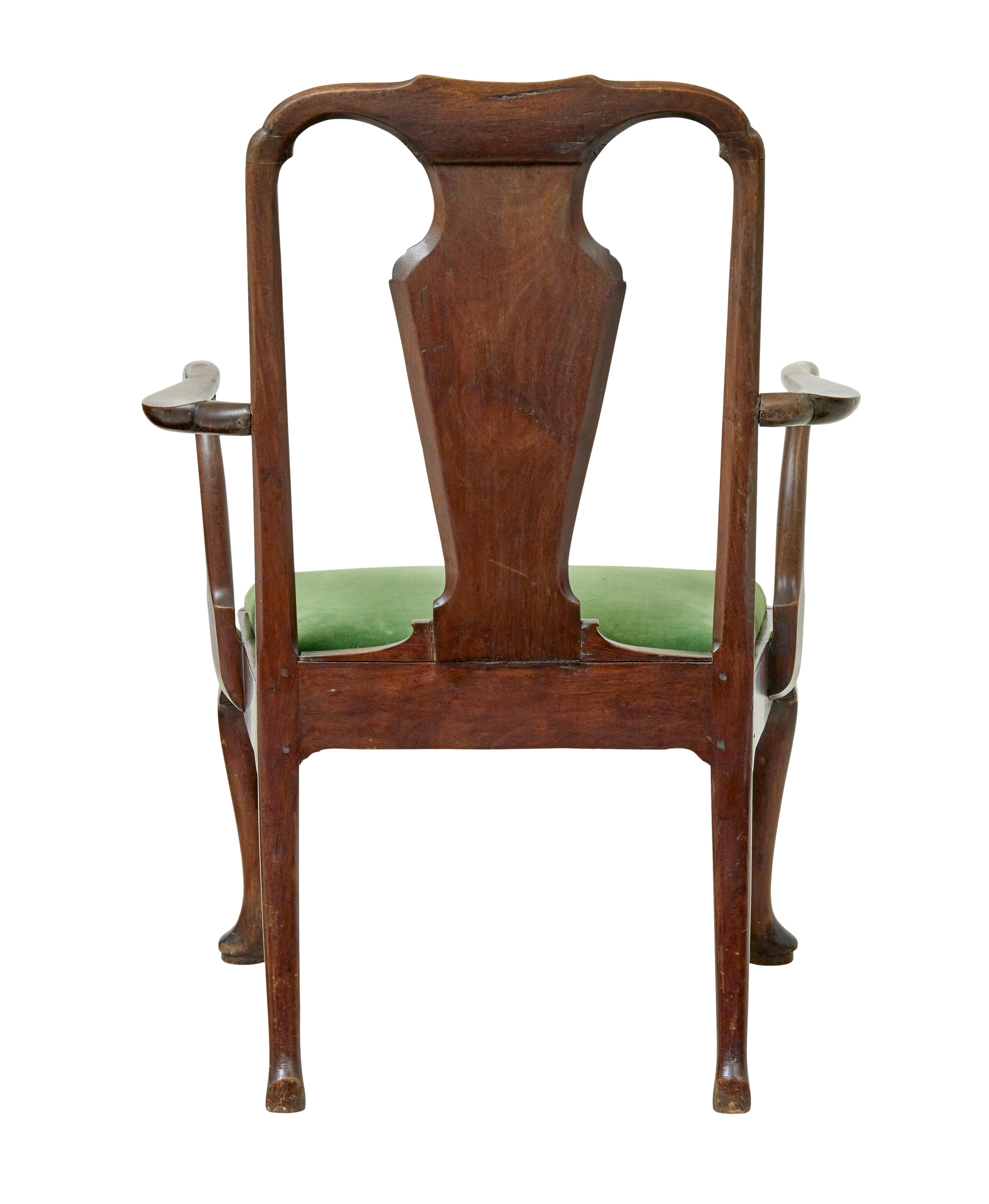 18th century English walnut study armchair In condizioni buone in vendita a Debenham, Suffolk