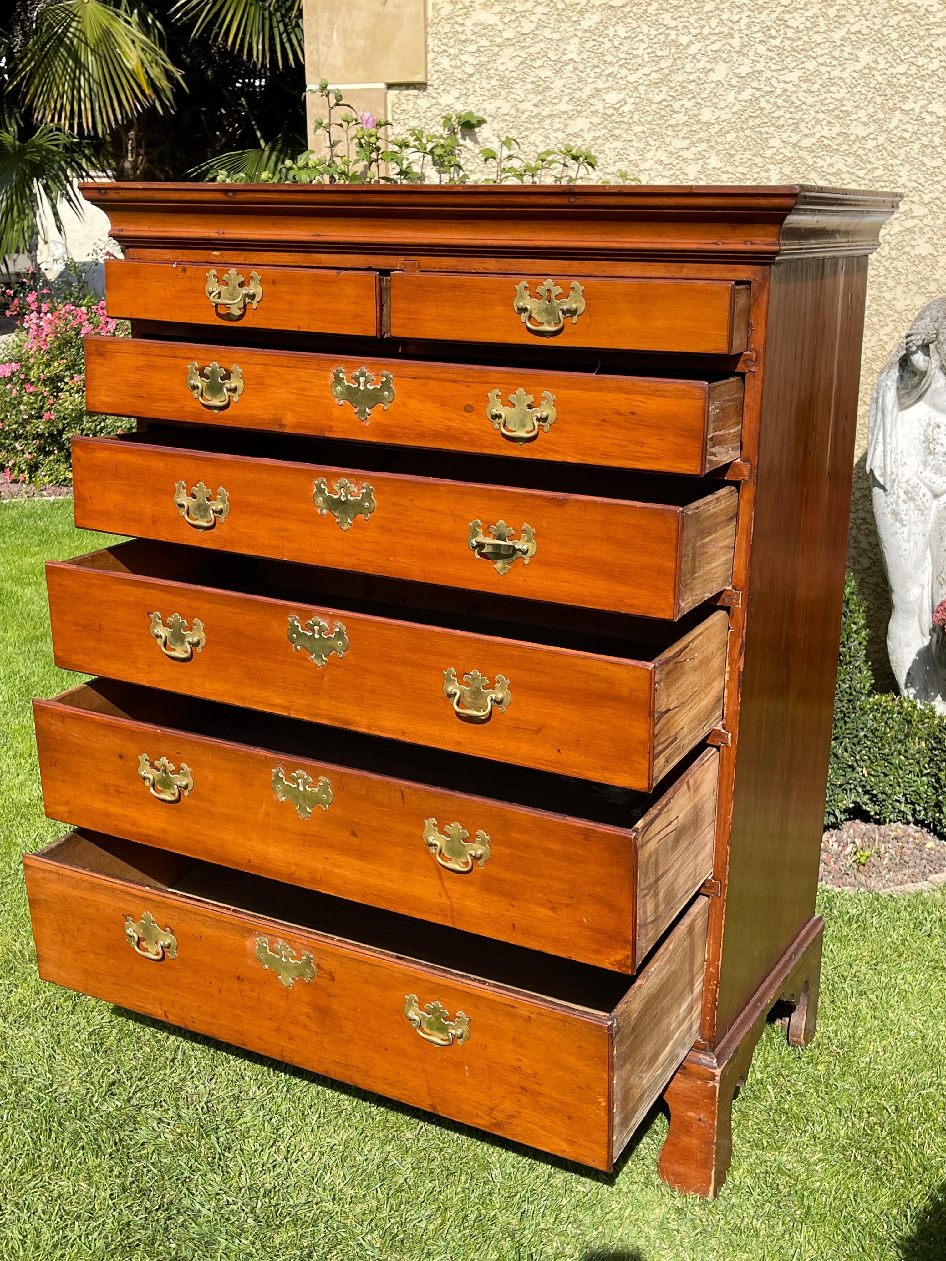 18th Century, English Weekly Cabinet in Mahogany For Sale 11