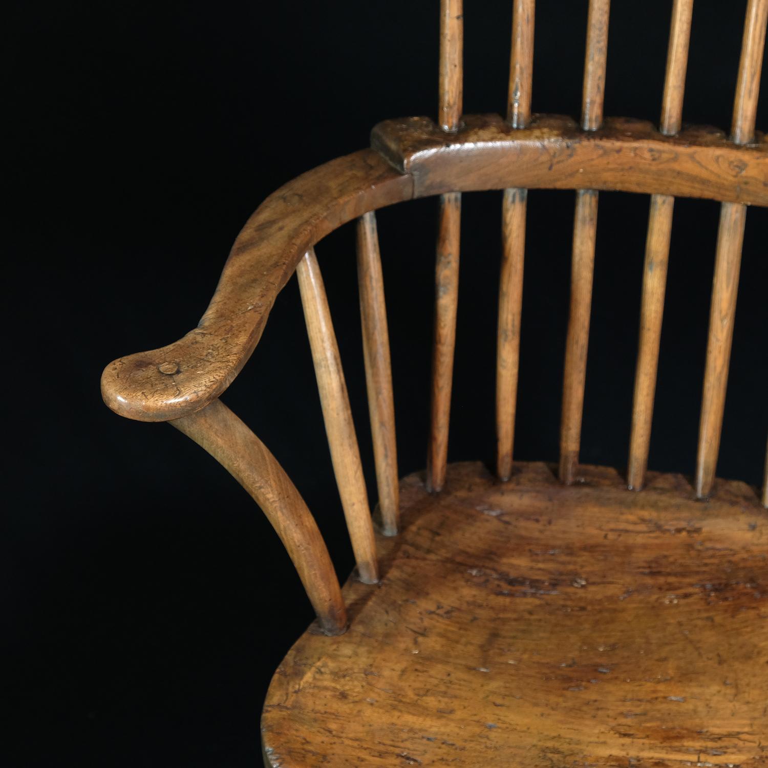 18th Century English West Country Comb Back Windsor Chair, Primitive Rustic, Elm 3