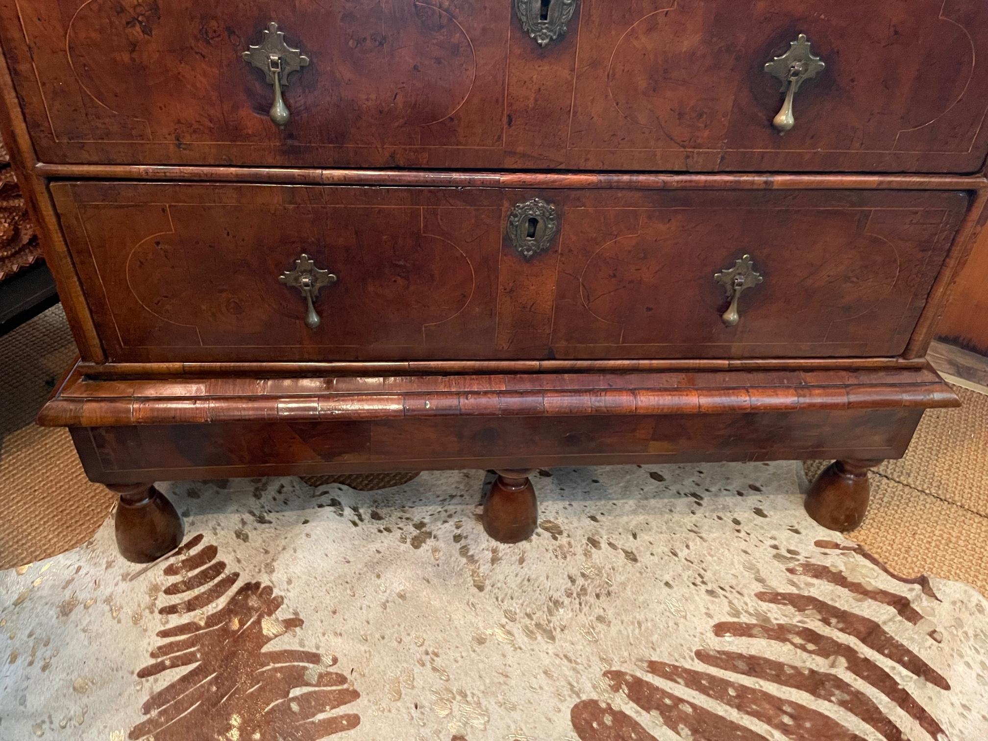 18th Century English William and Mary Chest of Drawers  For Sale 2