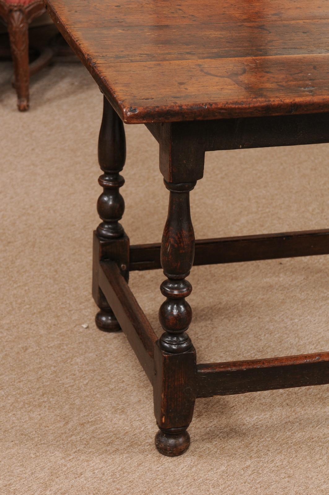 18th Century English William & Mary Oak Tavern Table with Turned Legs For Sale 11