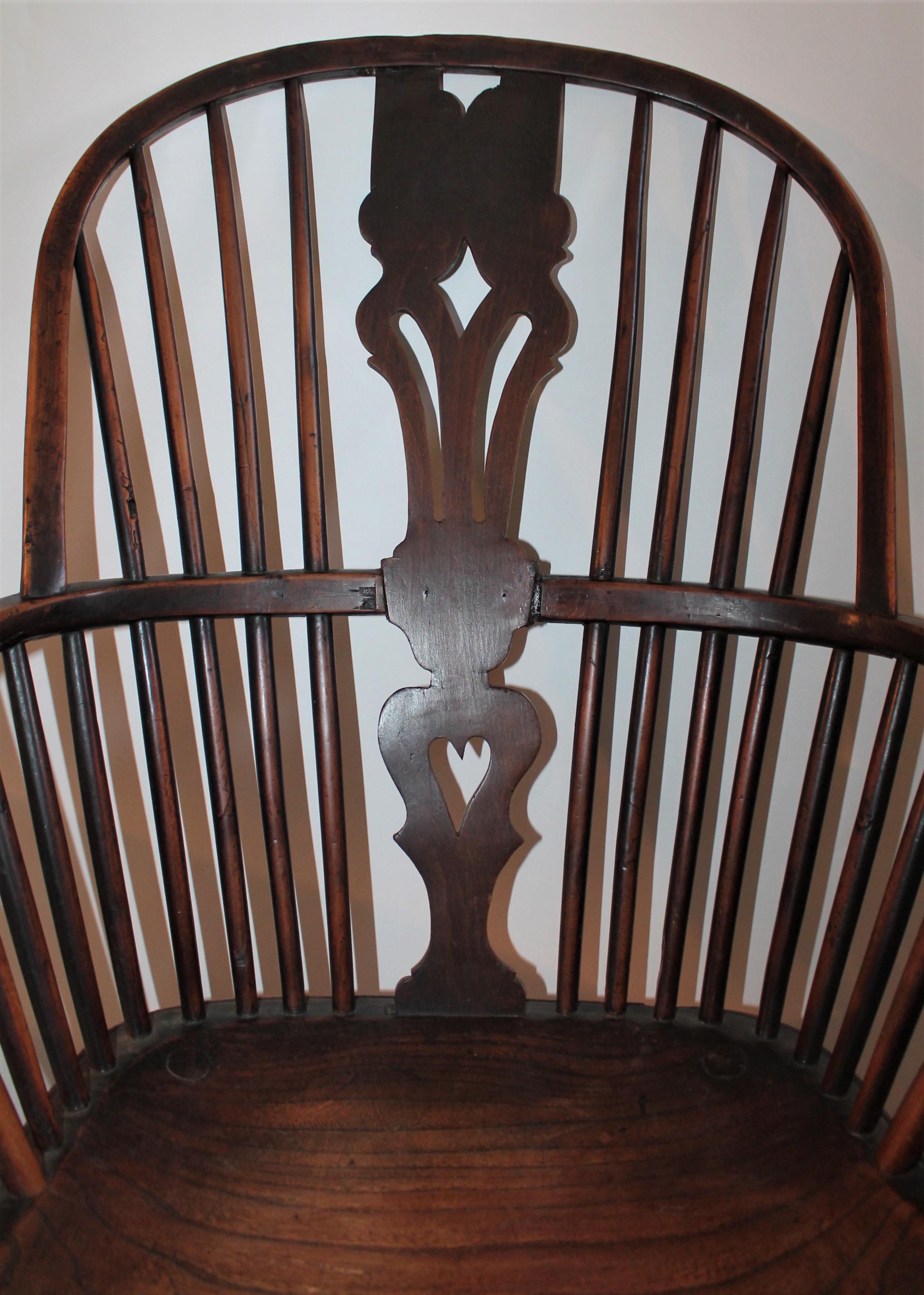 Country 18th Century English Windsor Side Chair For Sale