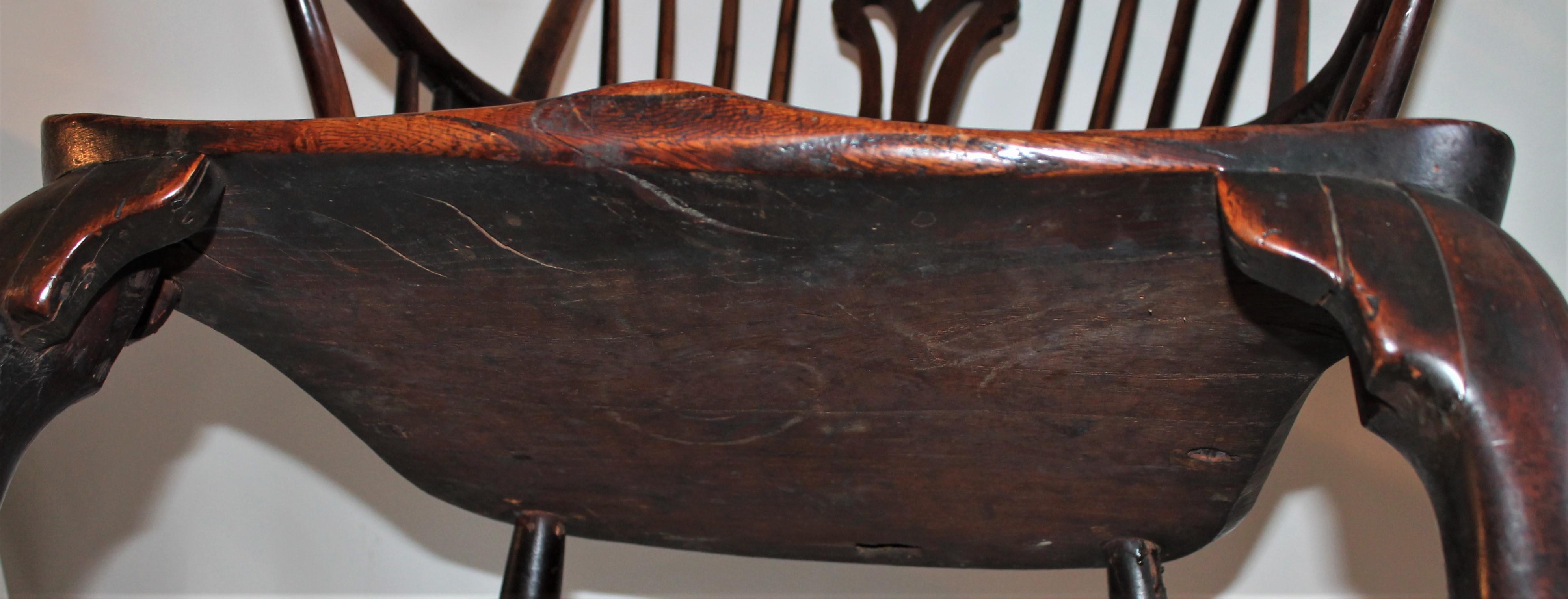 American 18th Century English Windsor Side Chair For Sale
