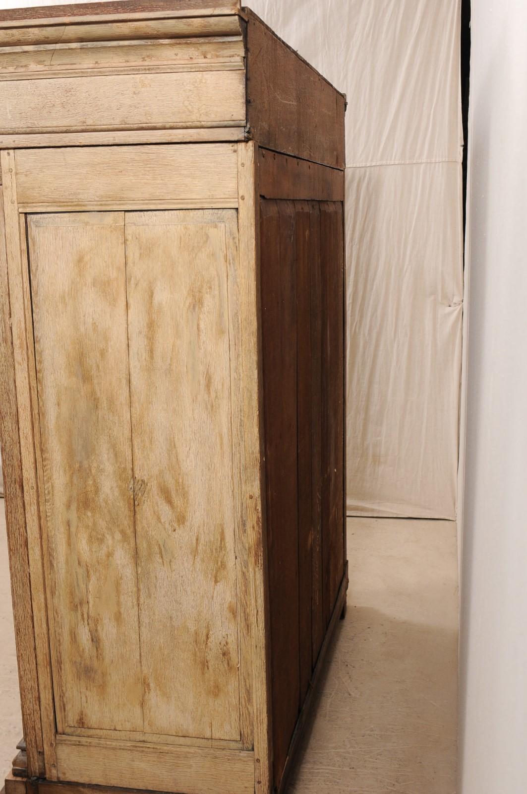pilaster cabinet