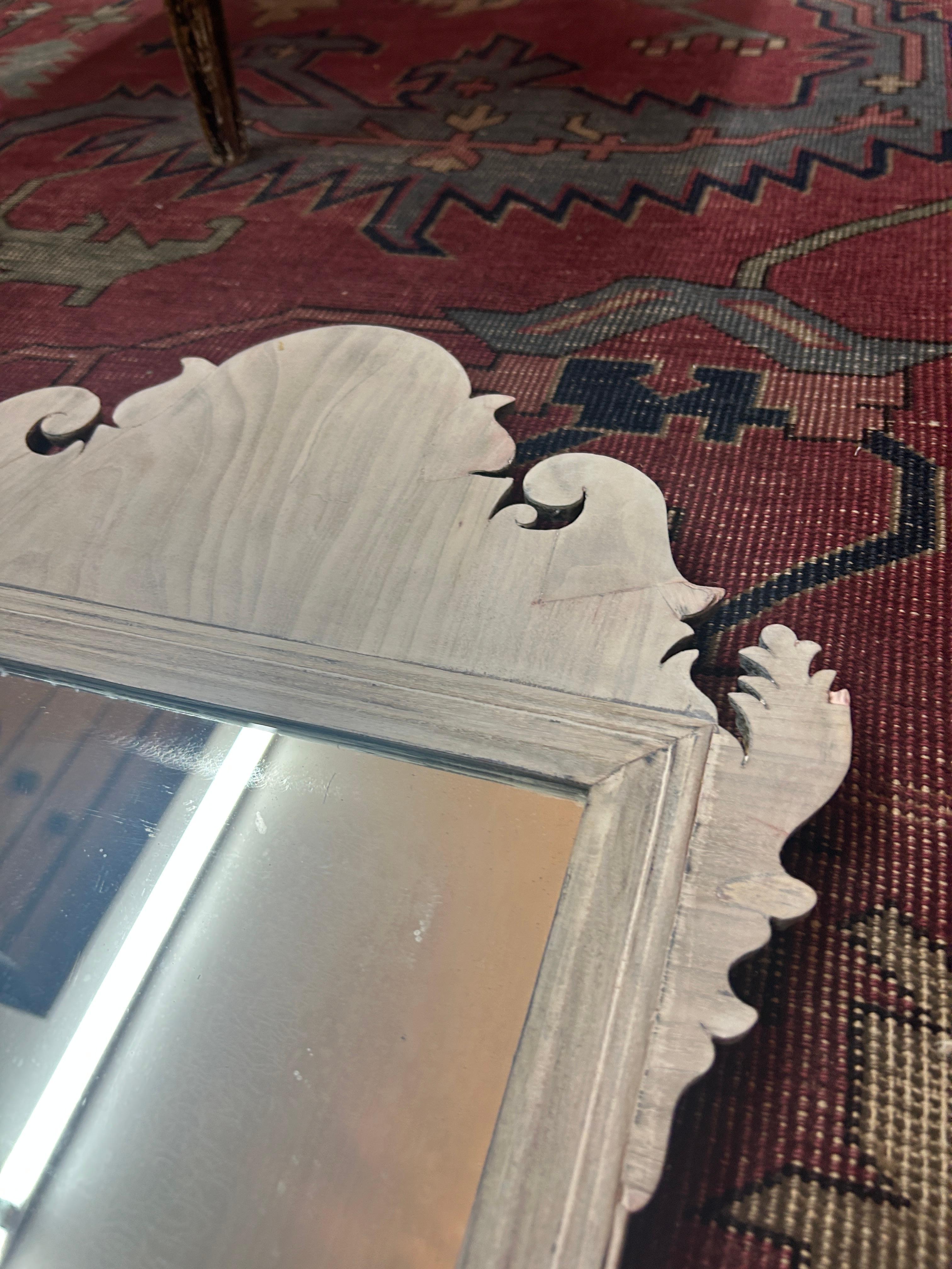 18th Century Federal Chippendale style wall Mirror For Sale 1