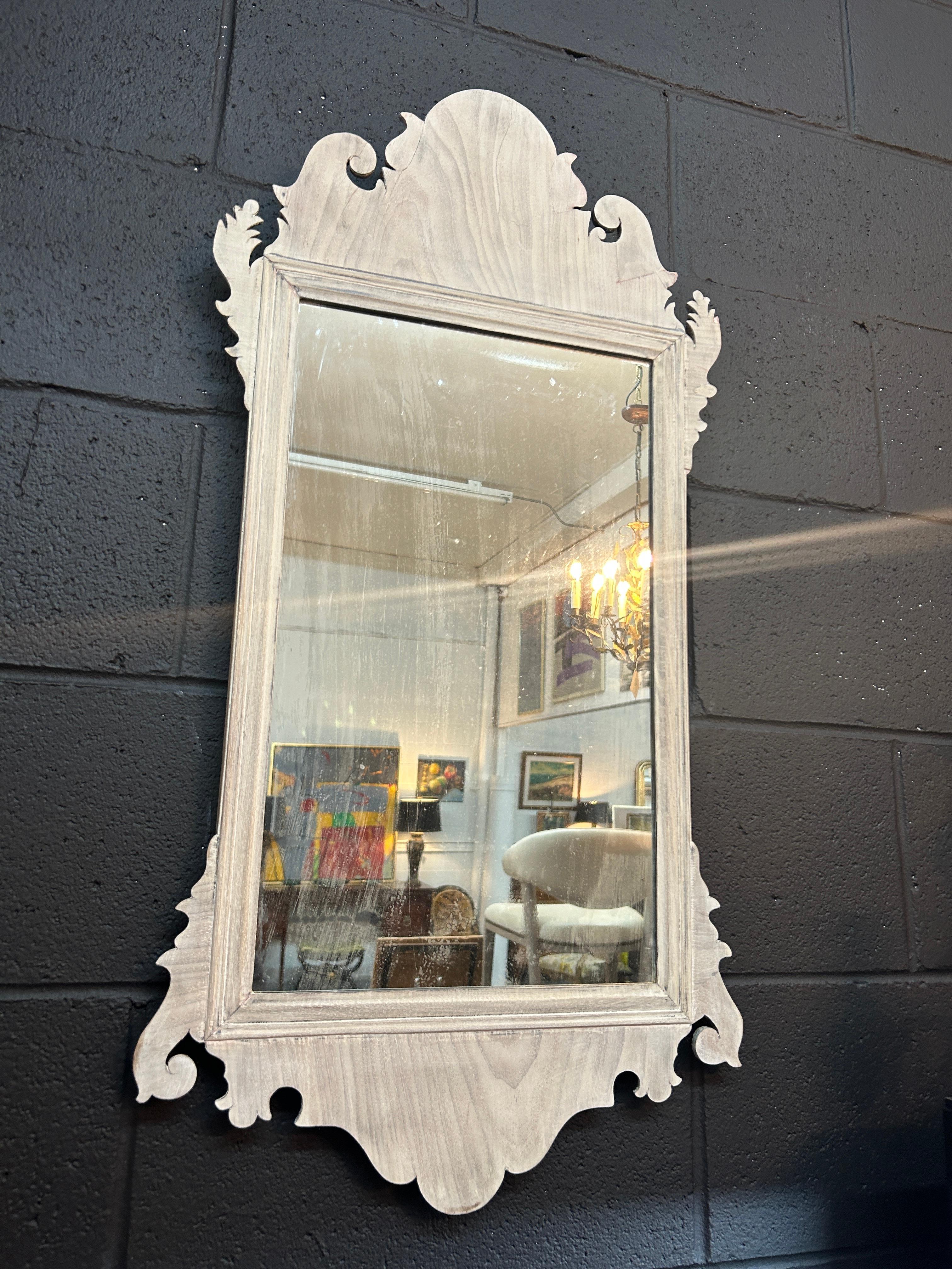 18th Century Federal Chippendale style wall Mirror For Sale 3