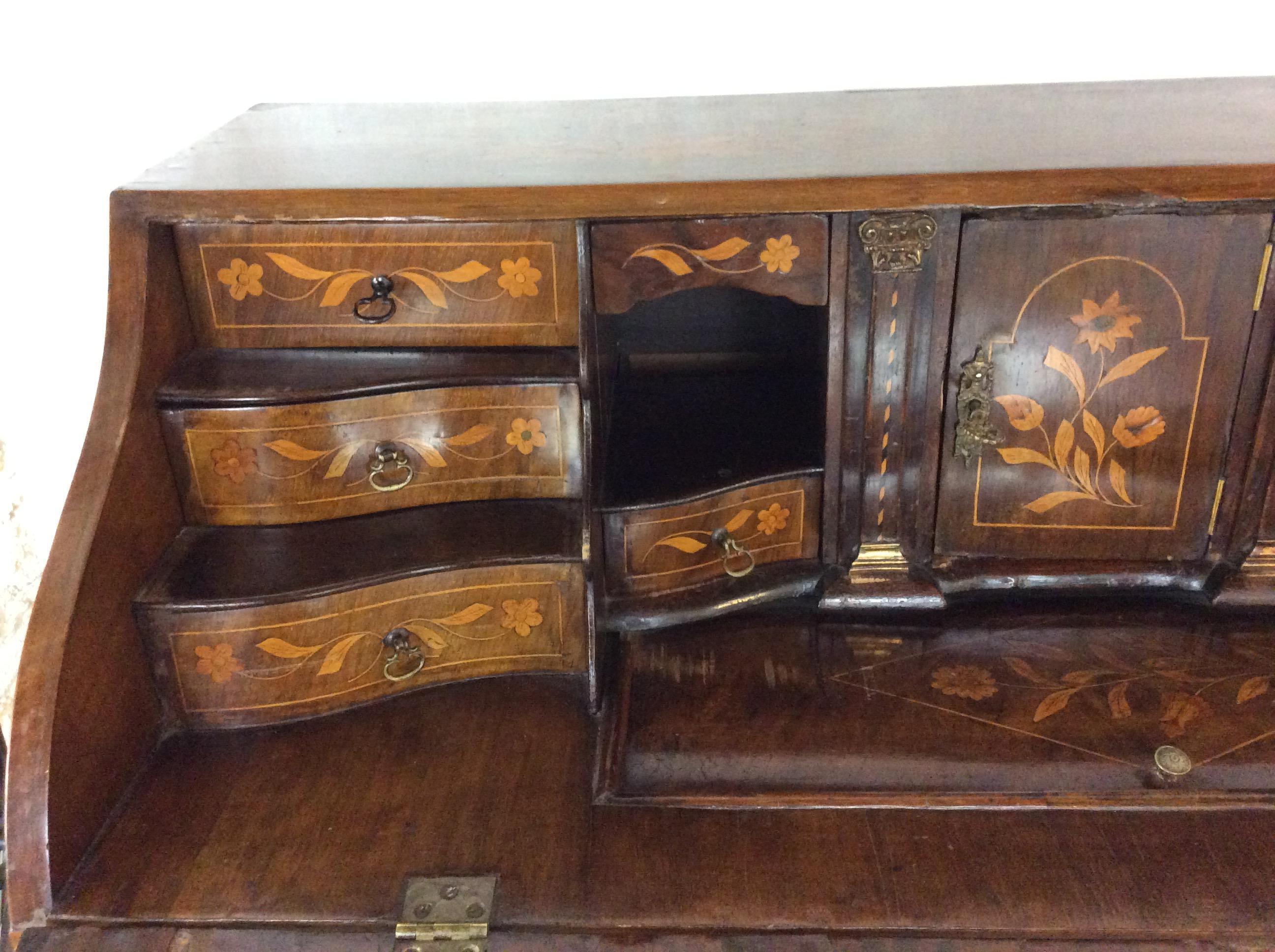 18th Century Dutch Marquetry Inlaid Bombe Secretary/Chest of Drawers In Good Condition In Miami, FL