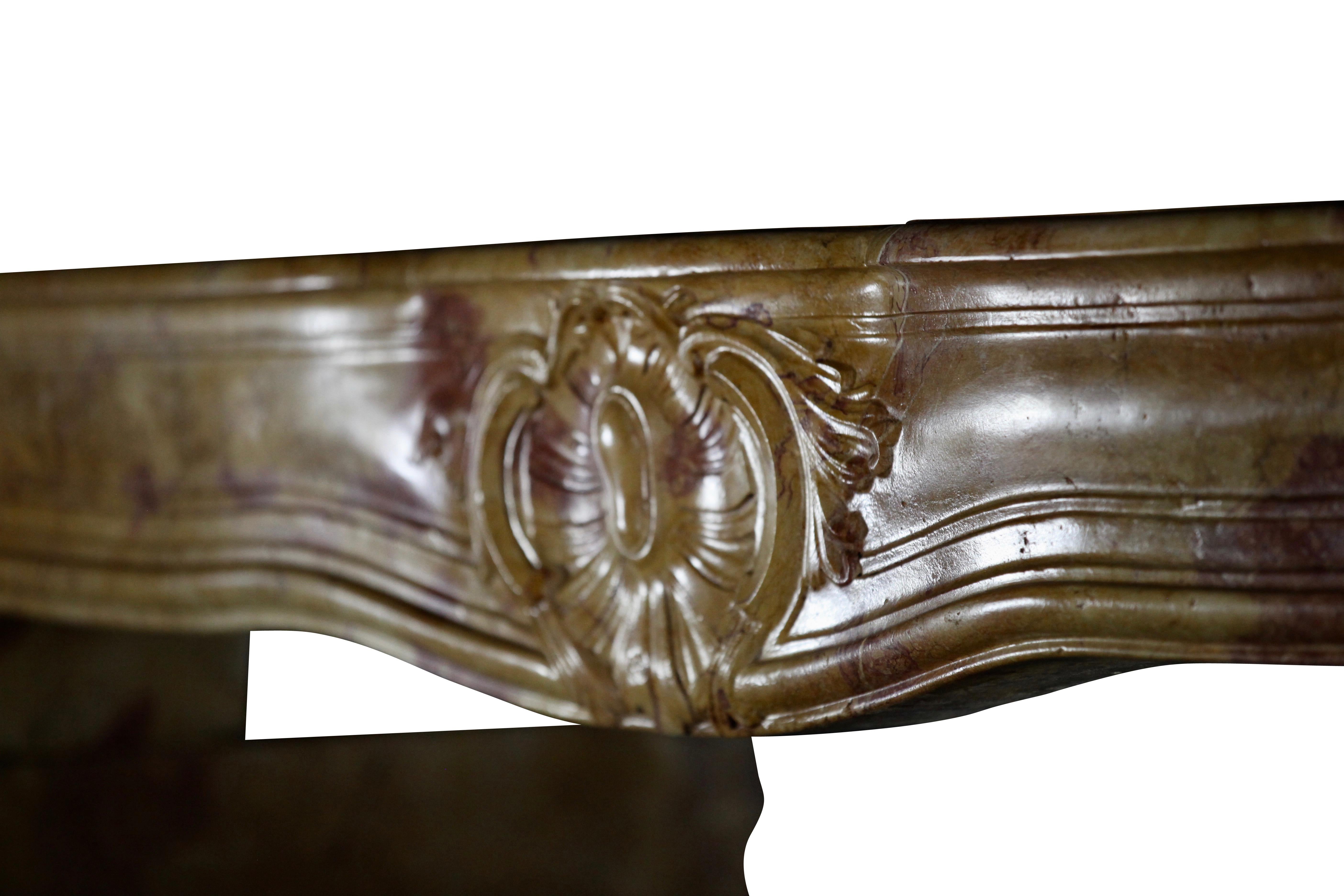 Régence 18th Century Fine French Bicolor Marble Hard Stone Antique Fireplace Mantle For Sale