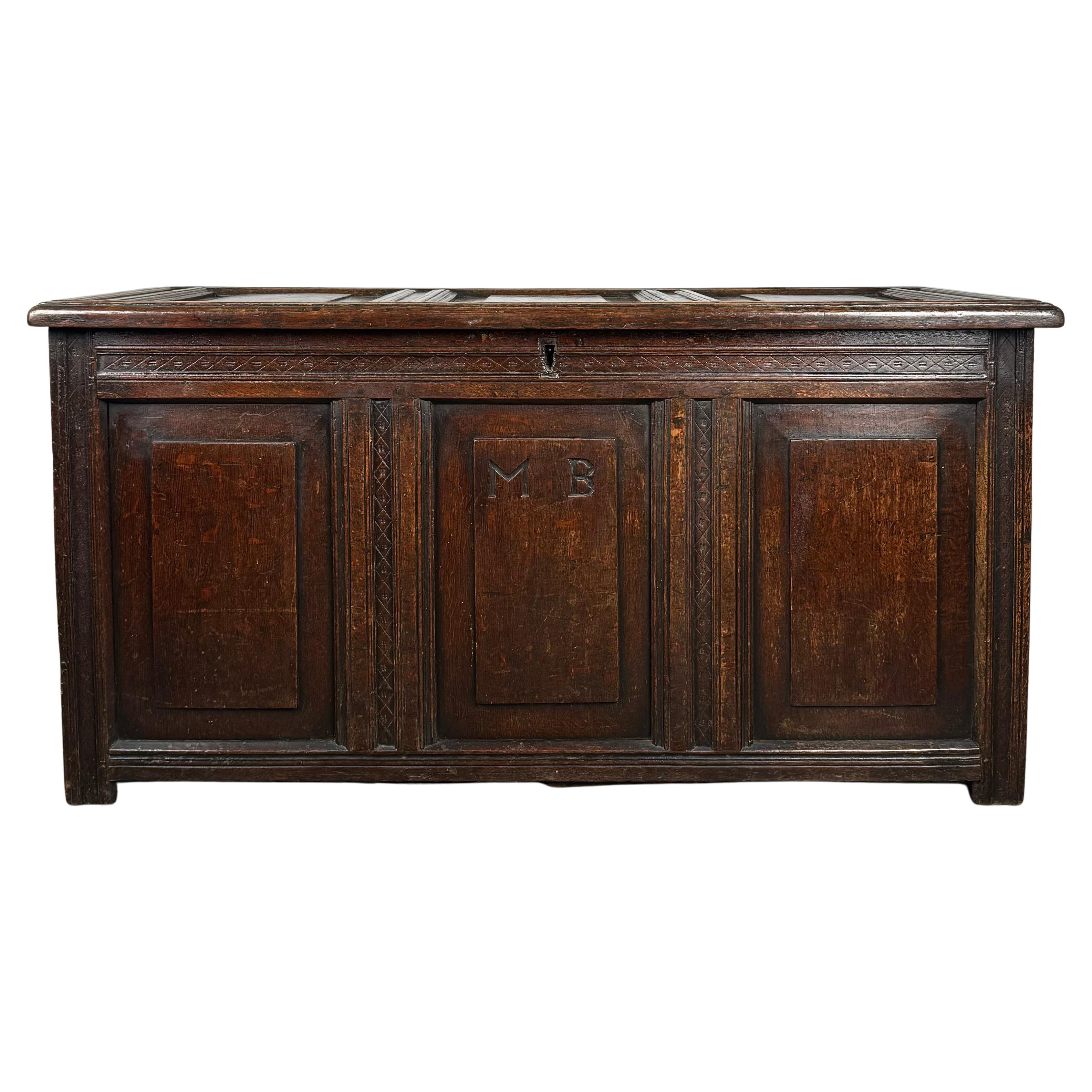 18th Century Fine Quality Coffer In Oak ( REF AF-3255 ) For Sale