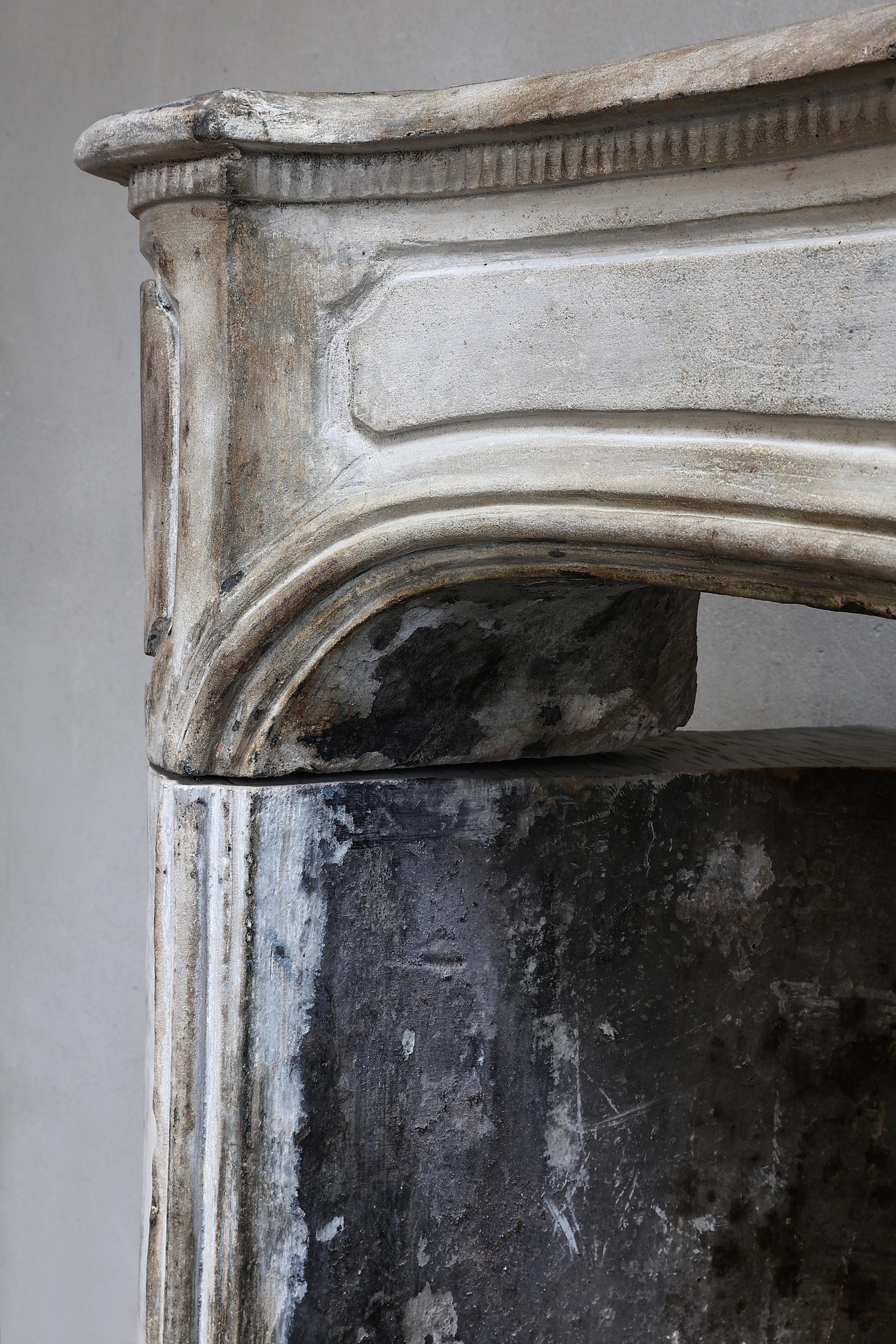 18th Century Fireplace of French Limestone in the Style of Louis XV For Sale 5