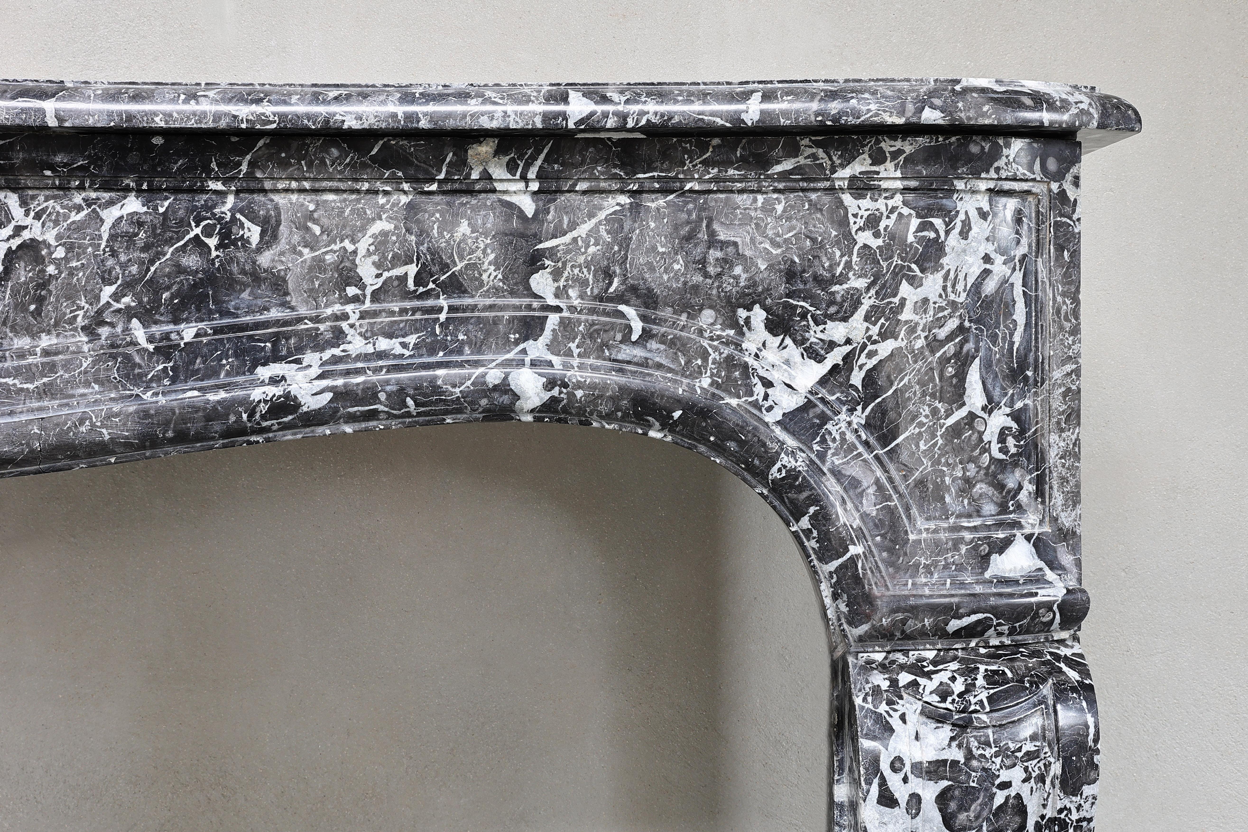 French 18th Century Fireplace of Saint Anna Marble from Belgium, in Louis XV Style For Sale