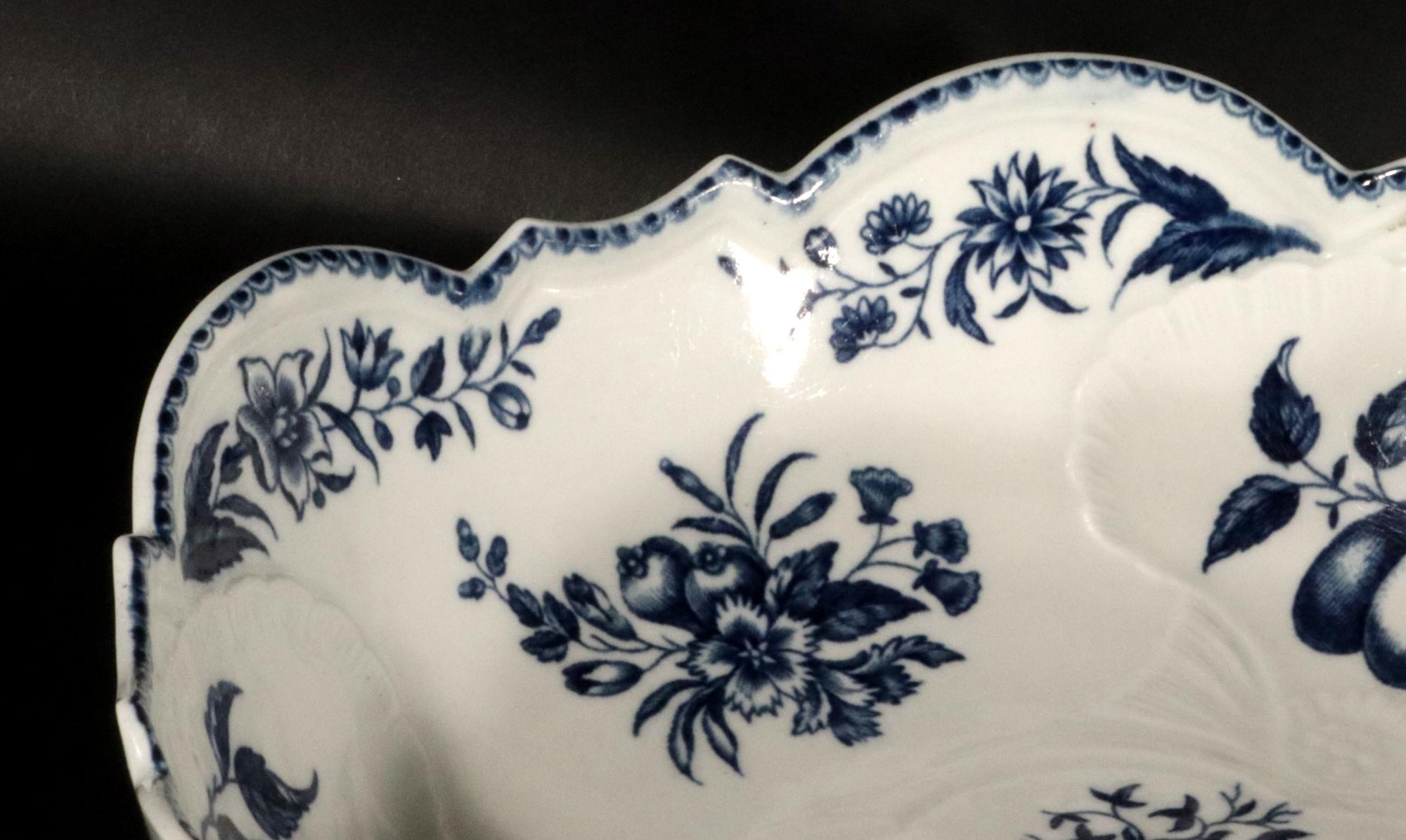 18th Century First Period Worcester Porcelain Pine Cone Pattern Junket Dish For Sale 3