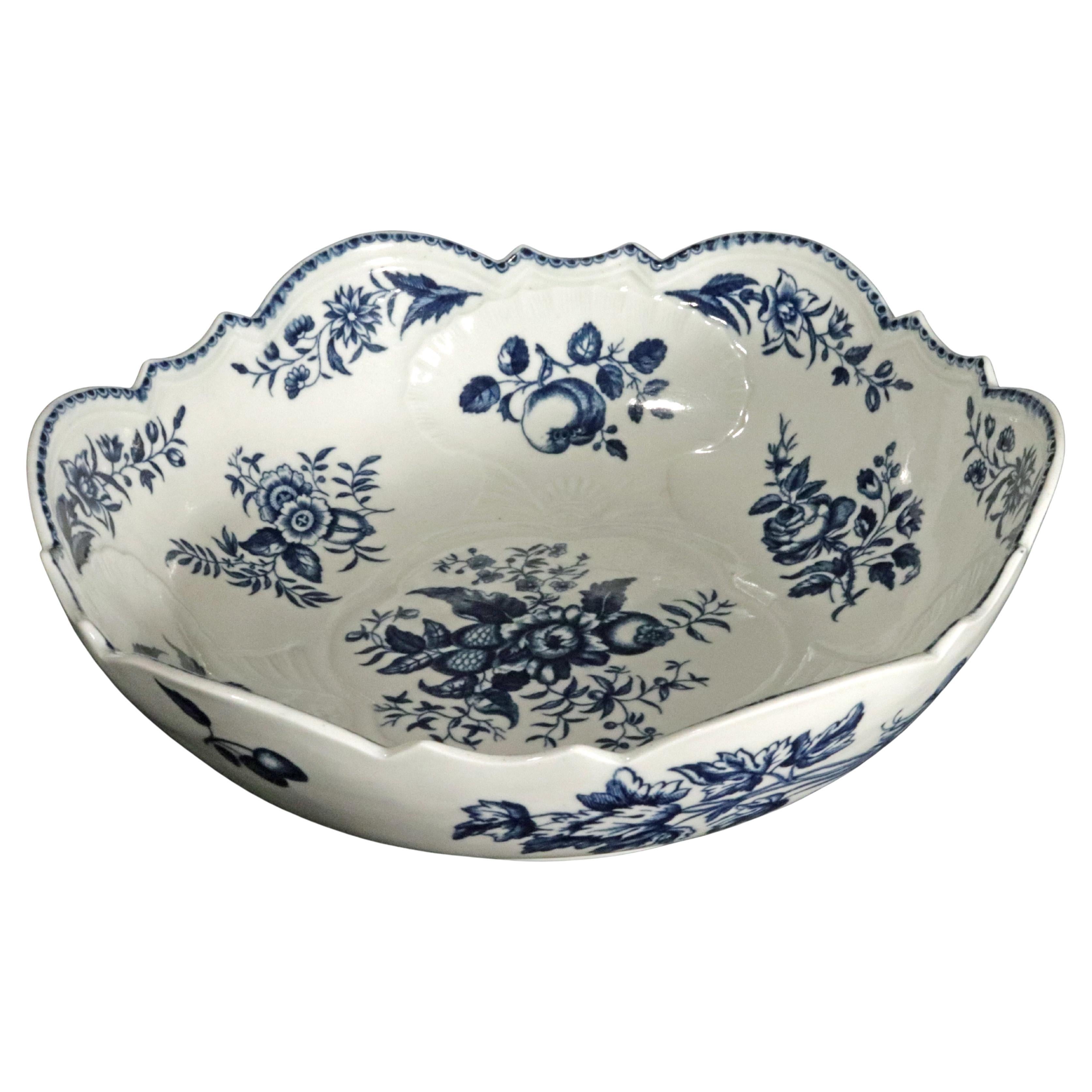 18th Century First Period Worcester Porcelain Pine Cone Pattern Junket Dish