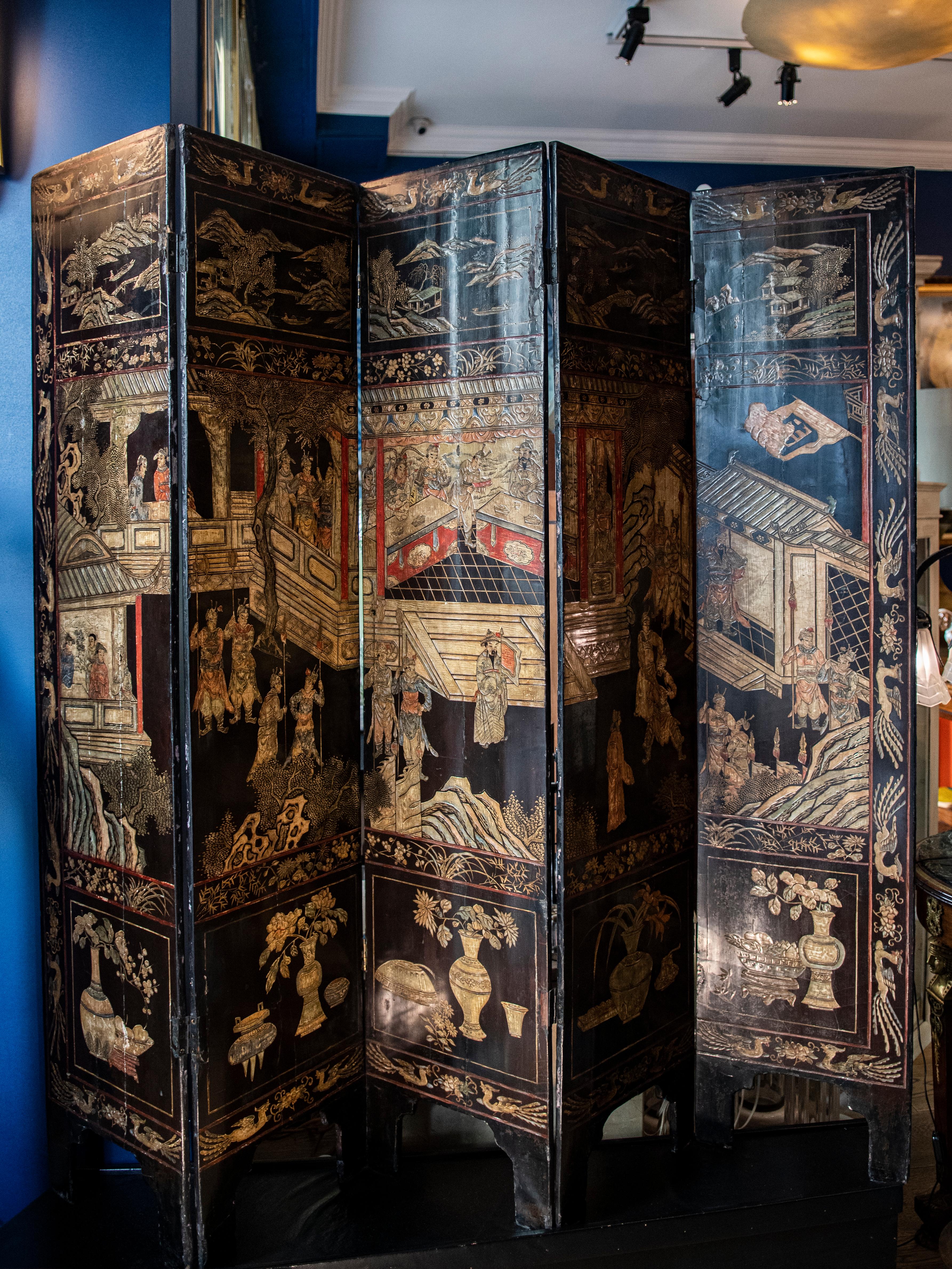 Chinois Screel chinois de Coromandel du 18e siècle à cinq panneaux en vente