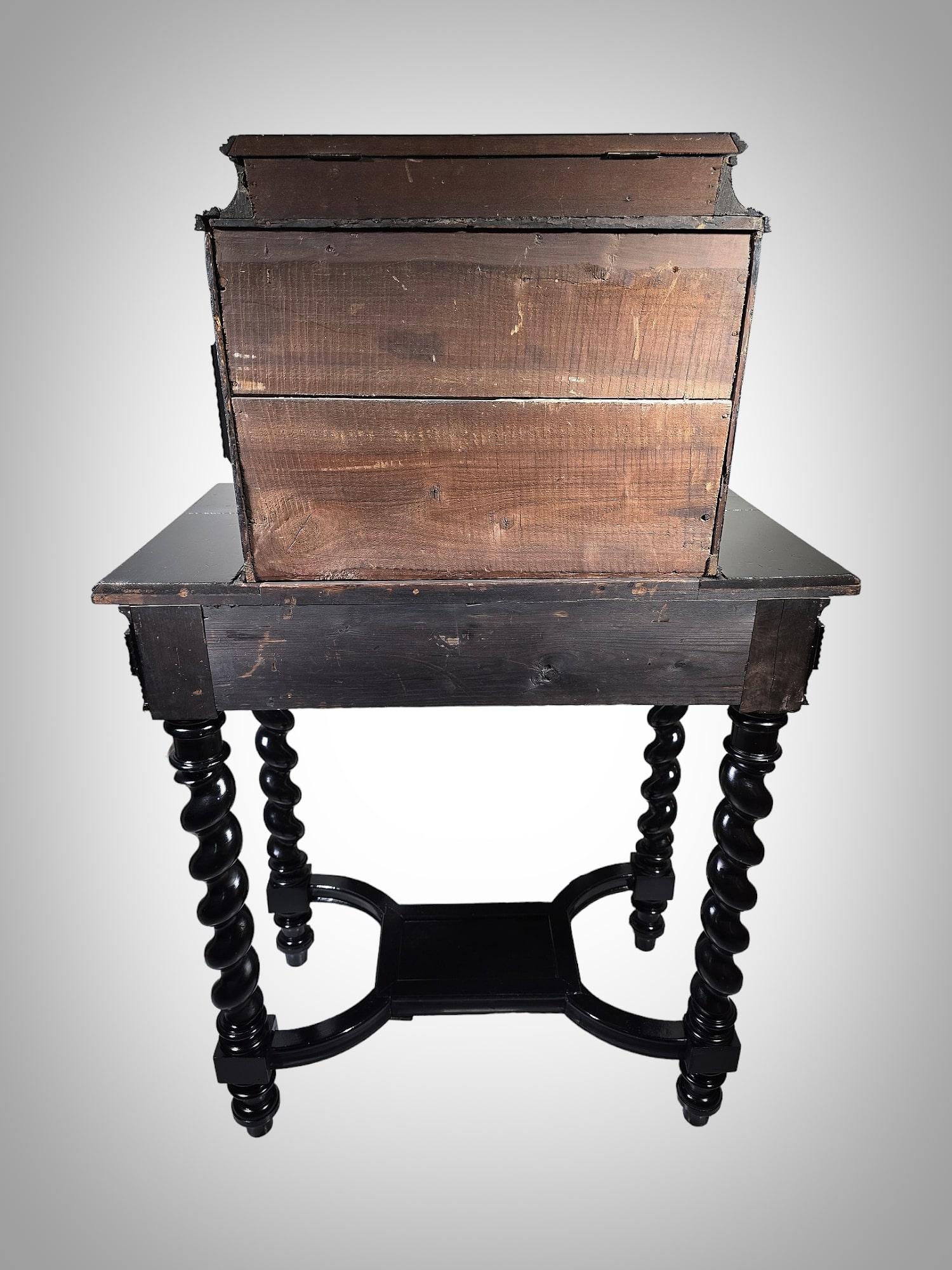  18th century Flemish Cabinet For Sale 5