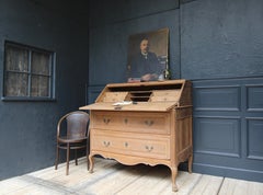 18th Century Flemish Louis XV Secretary Chest of Drawers in Oak