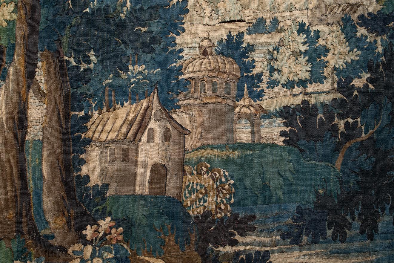 Belge Tapisserie verticale à Verdure Flemish du 18ème siècle en vente