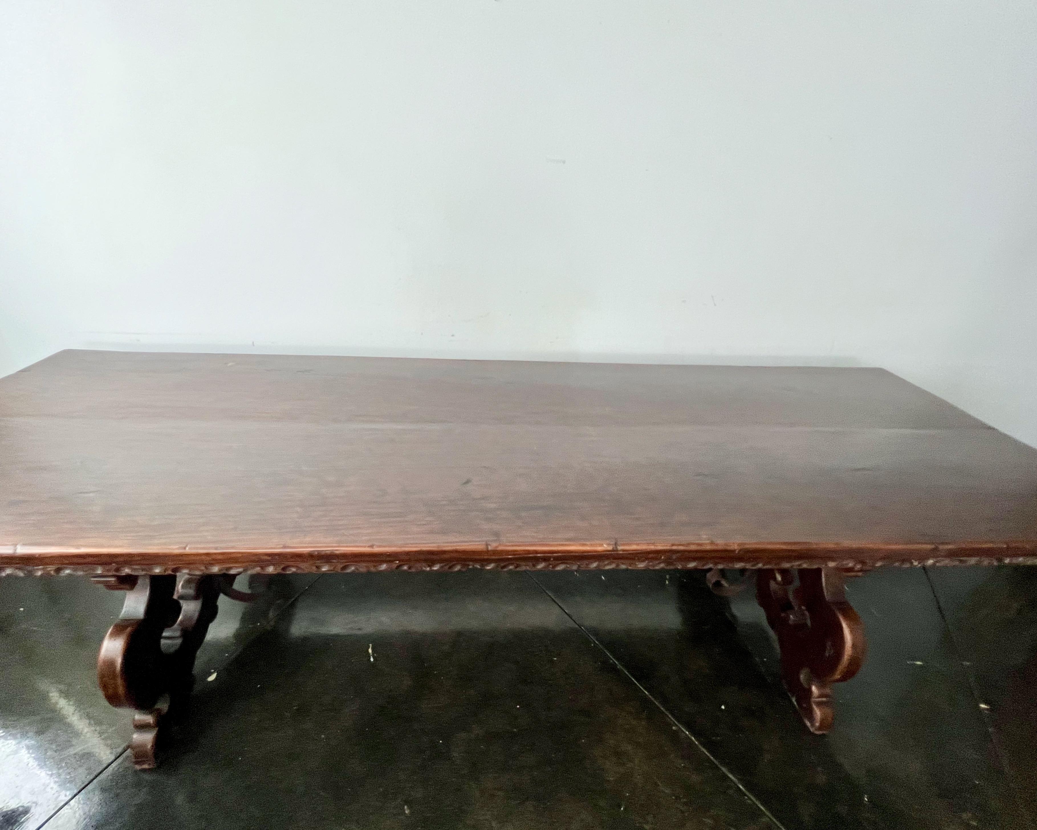 18th Century Florentine Italian Walnut Dining Table with Iron Stretcher  For Sale 1