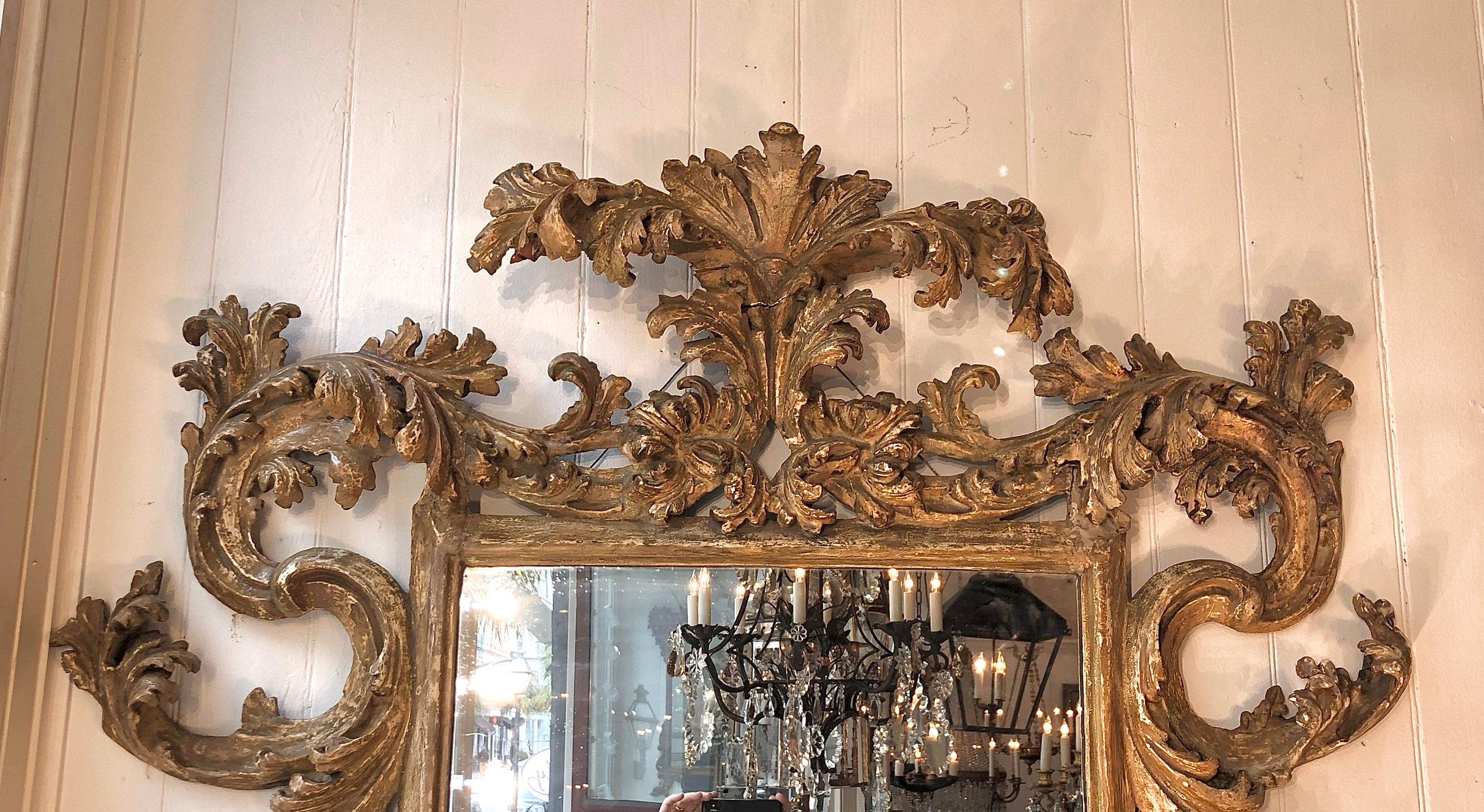 18th Century Florentine Mirror with an Elegant Worn Finish 3