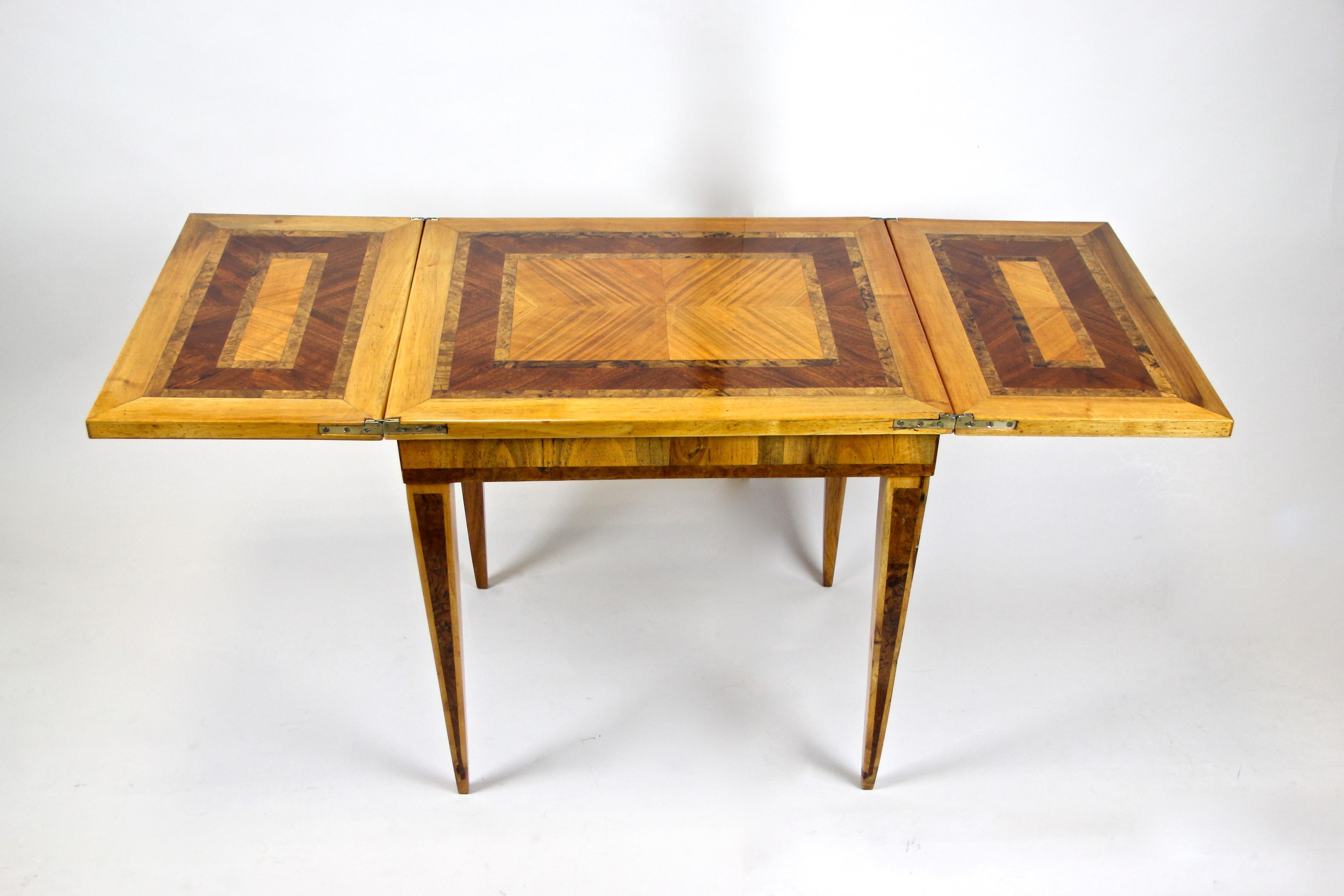 Outstanding late 18th century folding side table from the so-called 