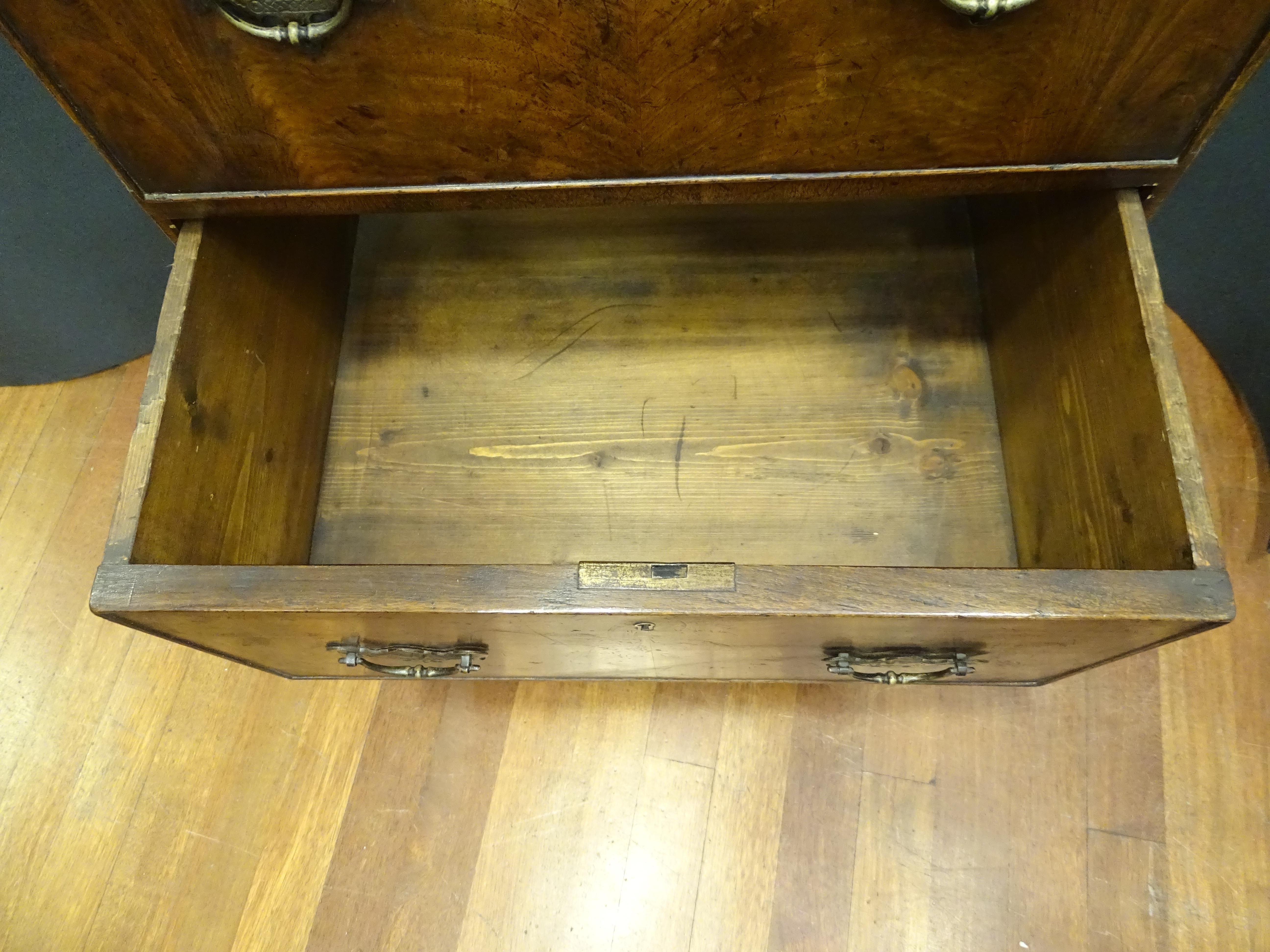 18th Century English Lowboy, commode 2