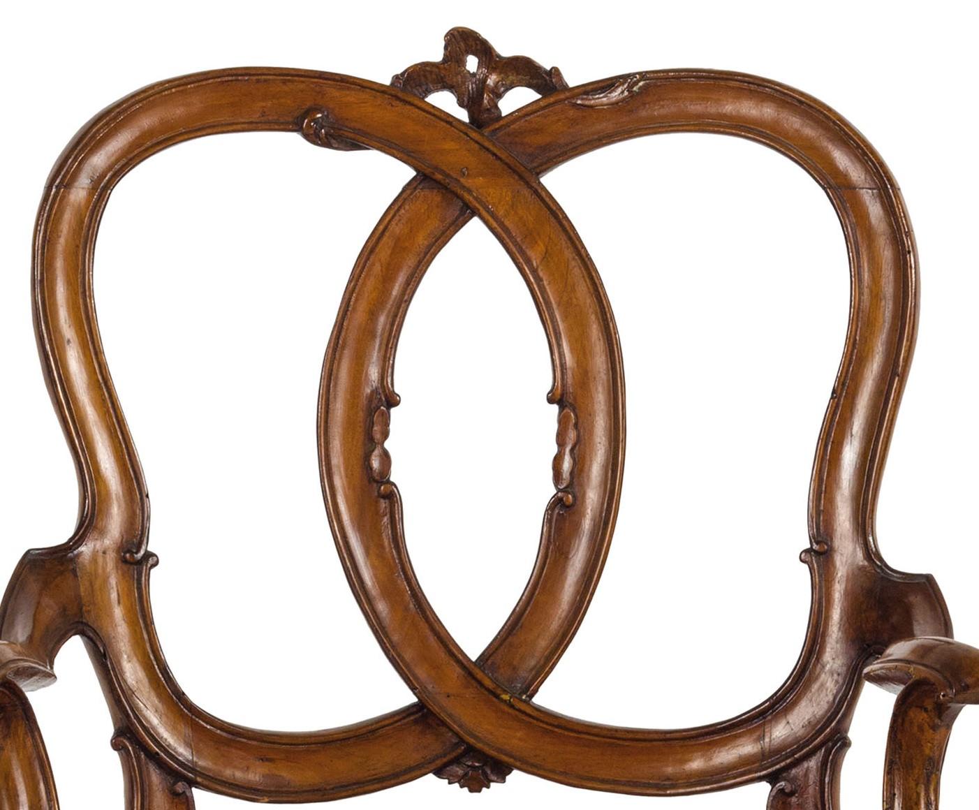 18th Century Four Venetian Carved Walnut Wood Armchairs 1