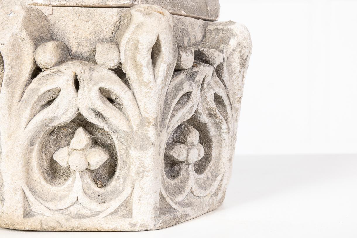 18th Century Fragment of Gothic Carved Stone In Good Condition For Sale In Gloucestershire, GB