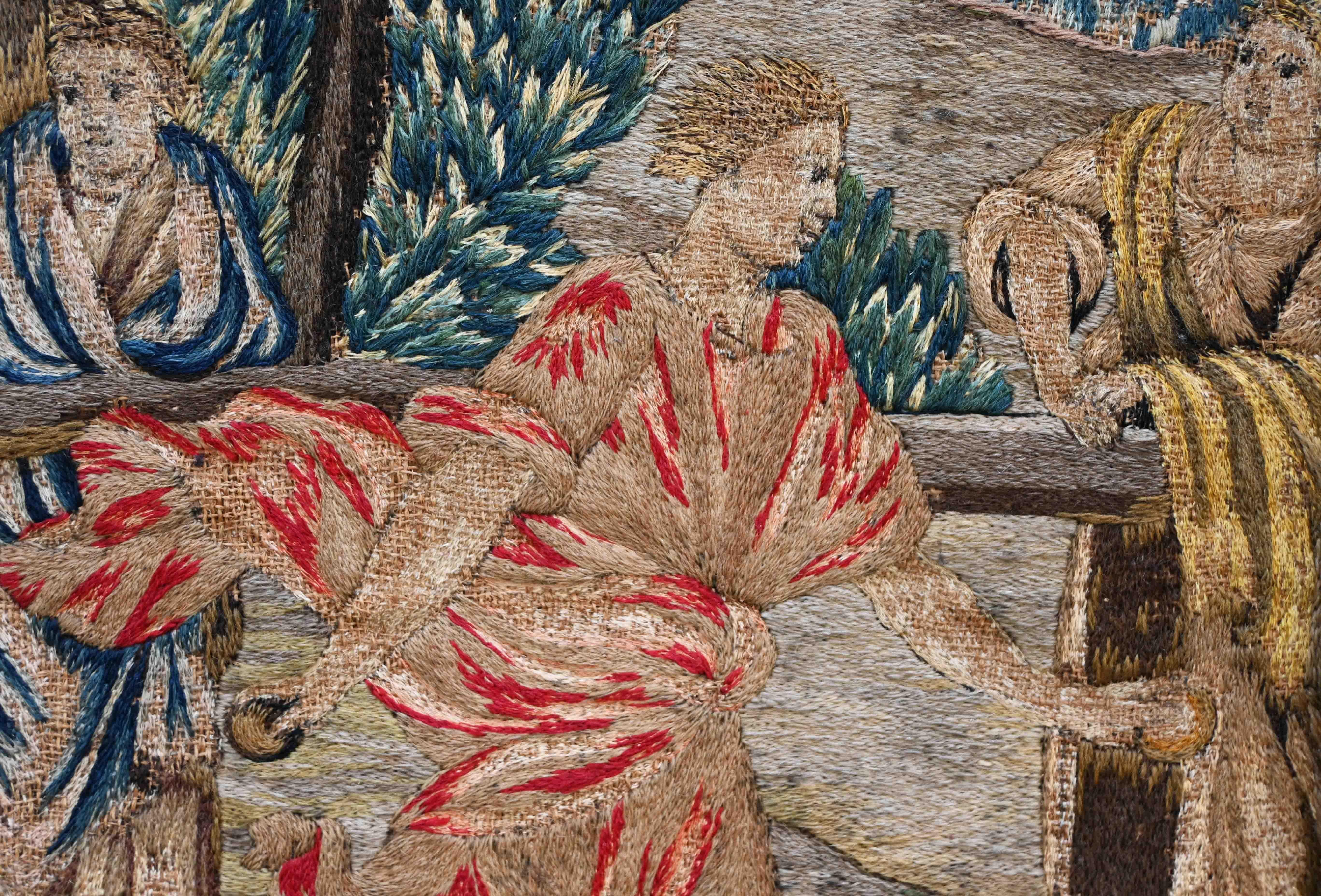 Ricamo francese incorniciato del XVIII secolo, Partita di Pétanque - 57x70 cm - N. 1561 In condizioni ottime in vendita a Paris, FR