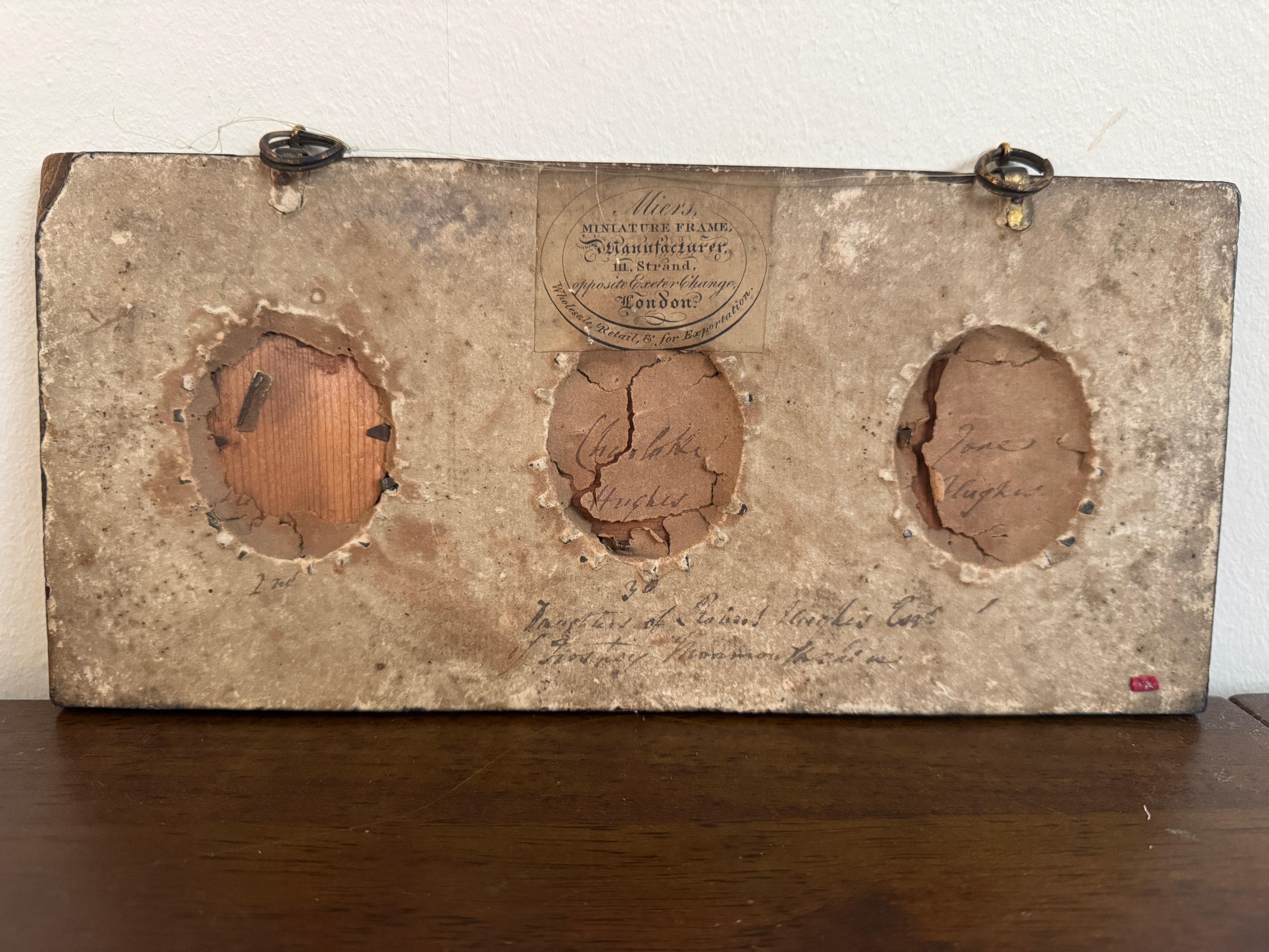 Gerahmter Satz von drei Plumbago-Porträtminiaturen aus dem 18. im Zustand „Gut“ im Angebot in Basildon, GB