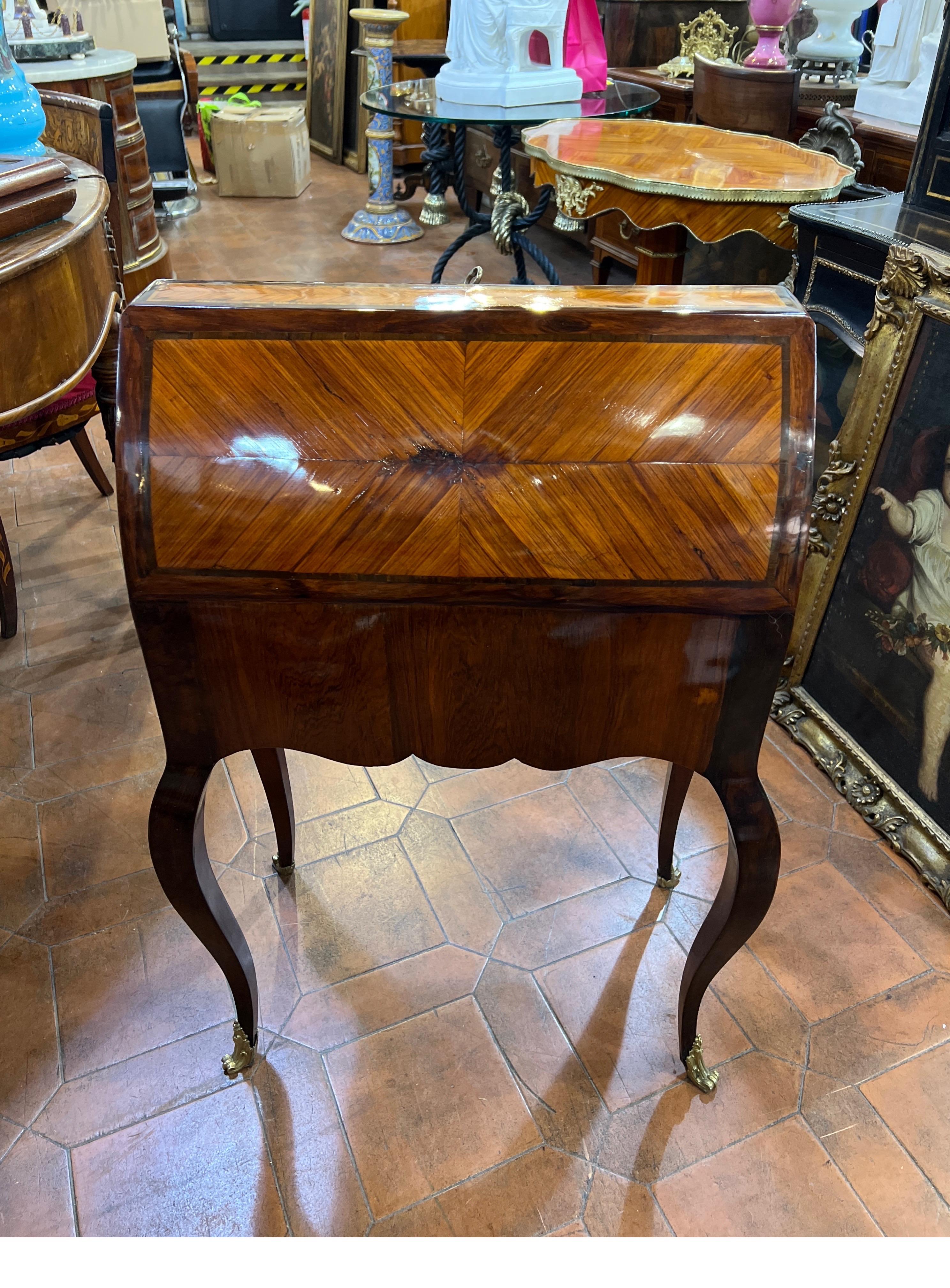 18th Century France Louis XV Ebony Kingwood Secretaire Desk In Good Condition In Roma, RM