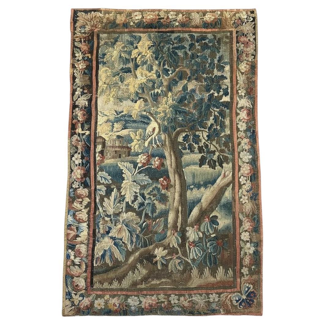 Französisch-flämischer Verdure-Wandteppich mit Vogel in blühender Landschaft aus dem 18. im Angebot