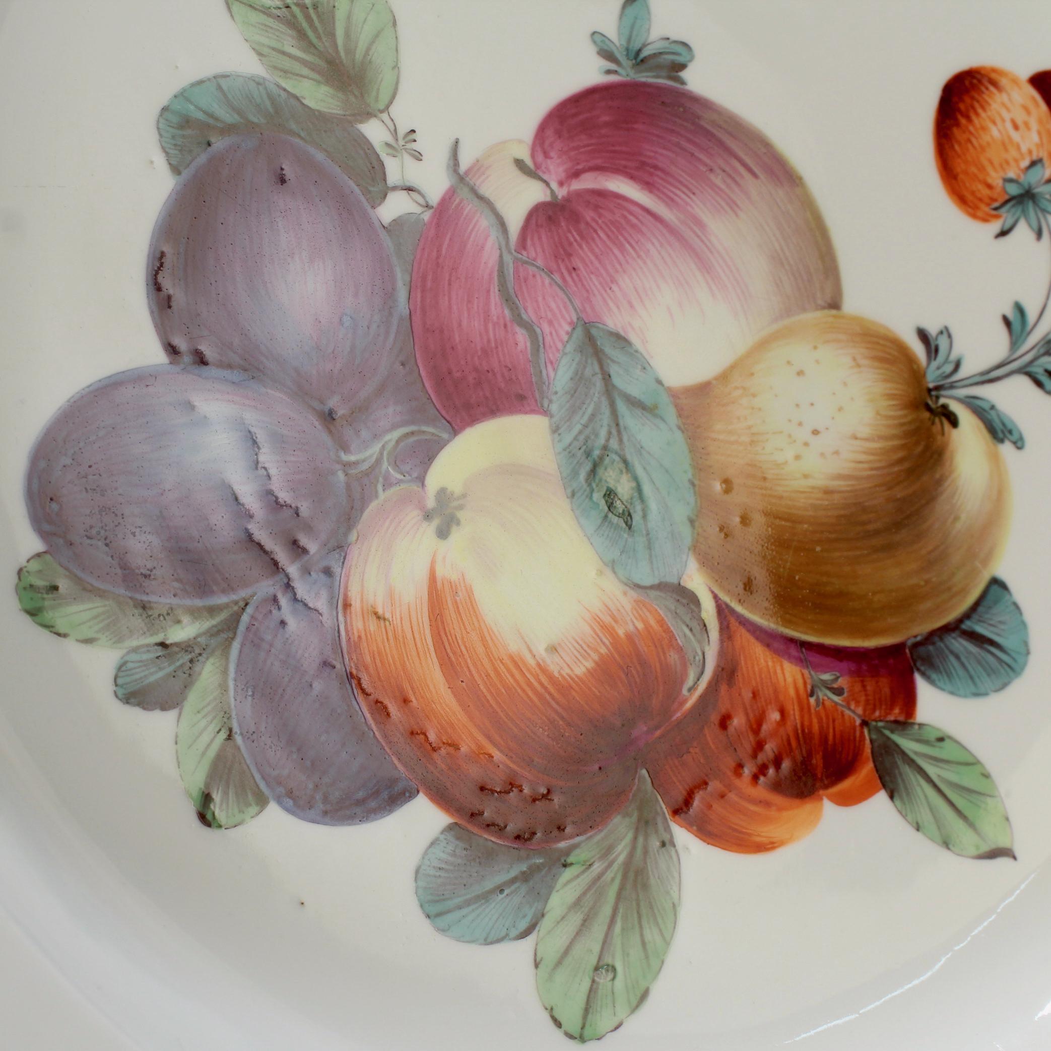 18th Century Frankenthal Porcelain Bowl with Hand Painted Fruit Decoration  For Sale 4