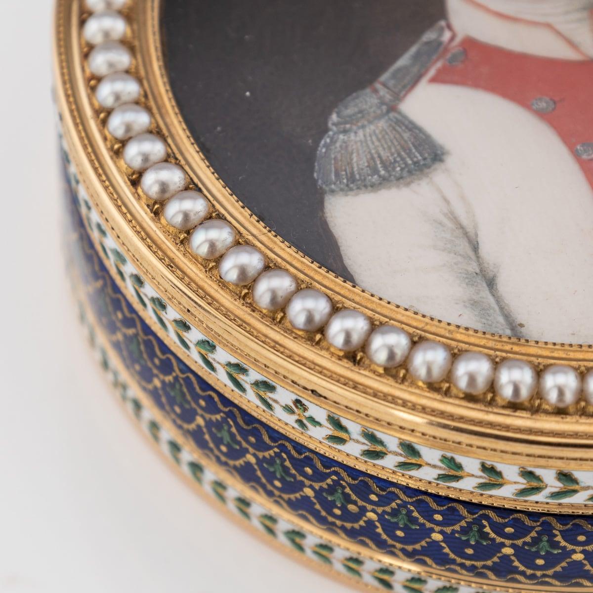 18th Century French 18K Gold & Enamel Snuff Box, Joseph-Etienne Blerzy c.1780 For Sale 5