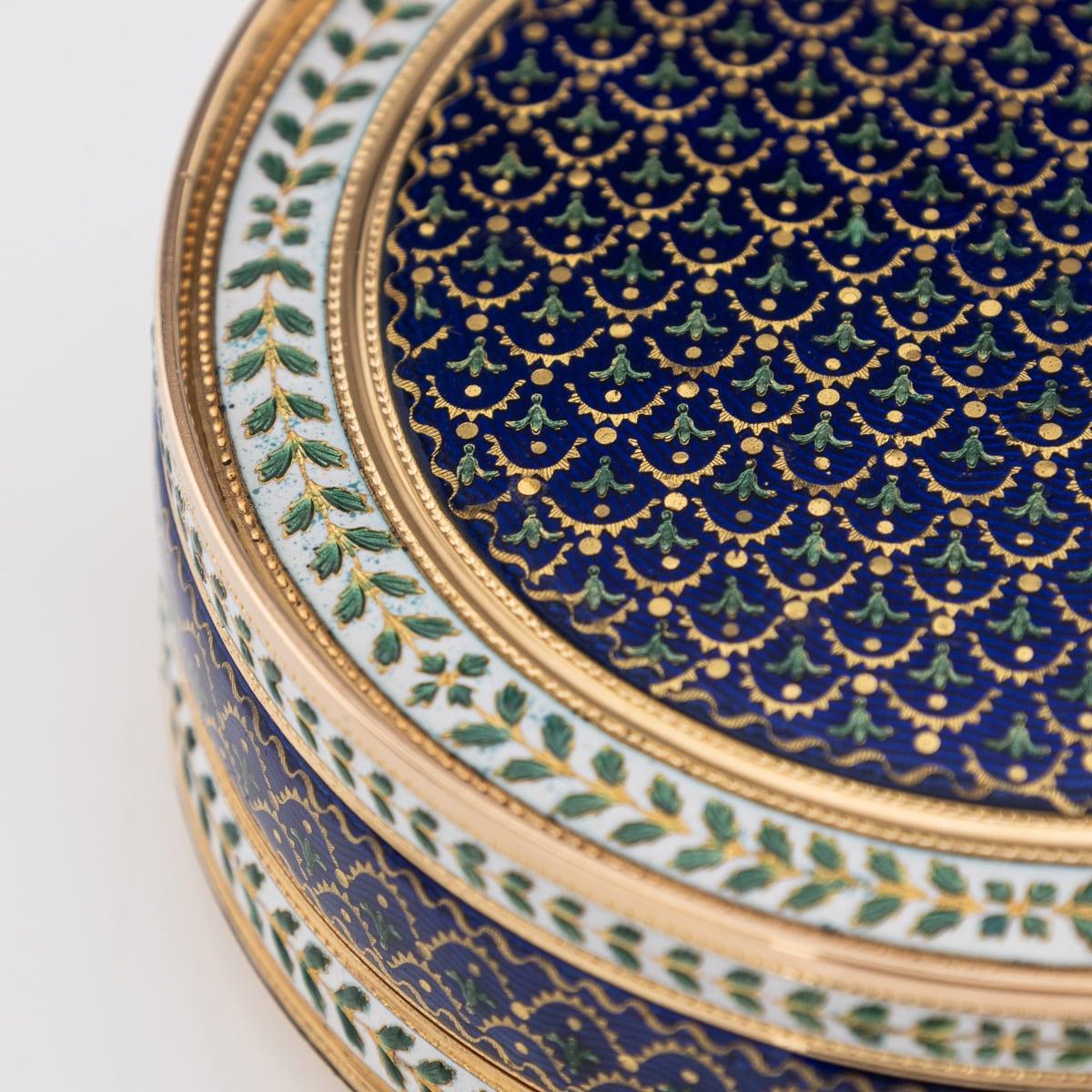 18th Century French 18K Gold & Enamel Snuff Box, Joseph-Etienne Blerzy c.1780 For Sale 2