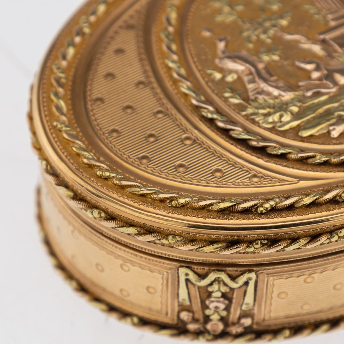 18th Century French 18K Three-Colour Gold Snuff Box, Nicolas Marguerit c.1770 For Sale 6