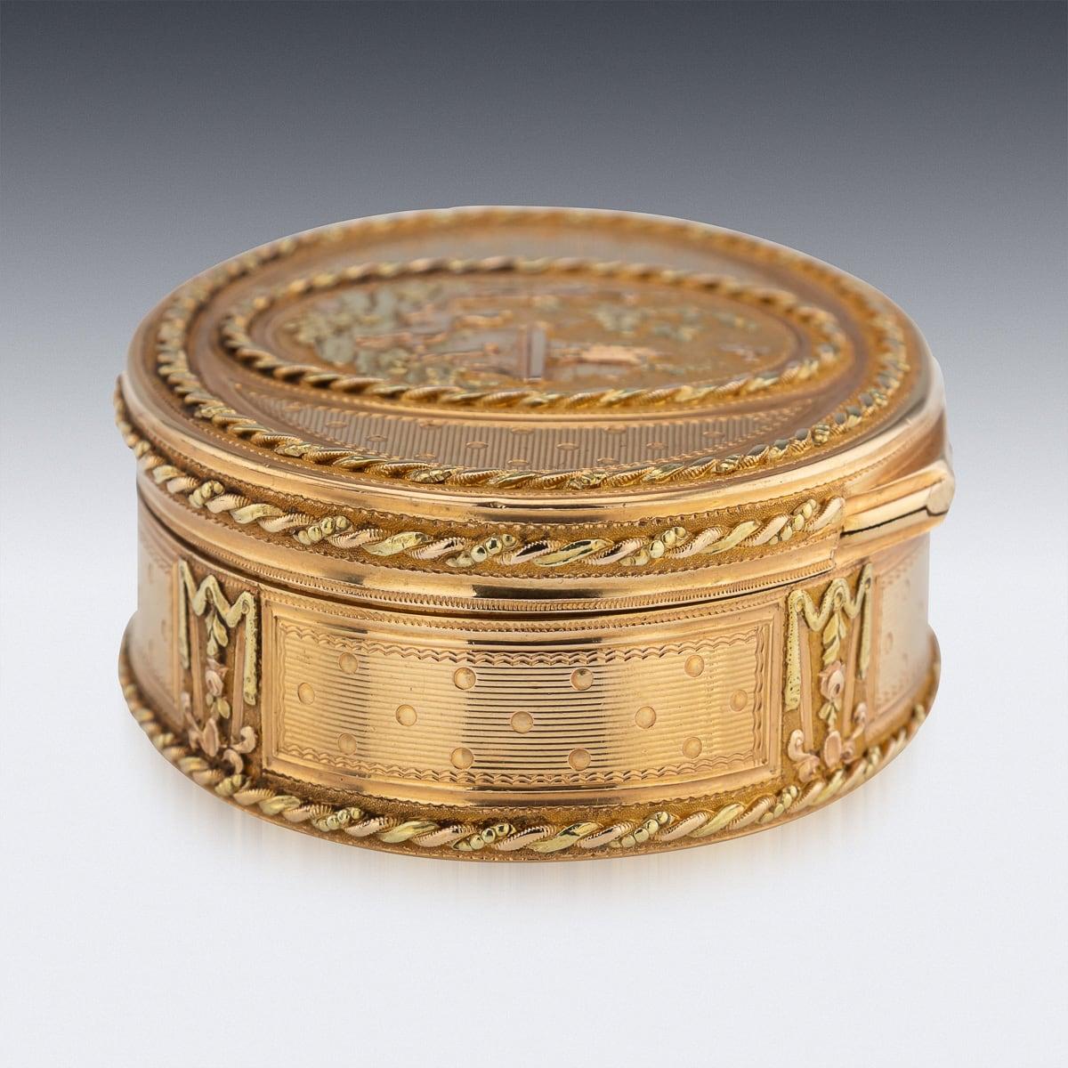 18th Century French 18K Three-Colour Gold Snuff Box, Nicolas Marguerit c.1770 For Sale 3