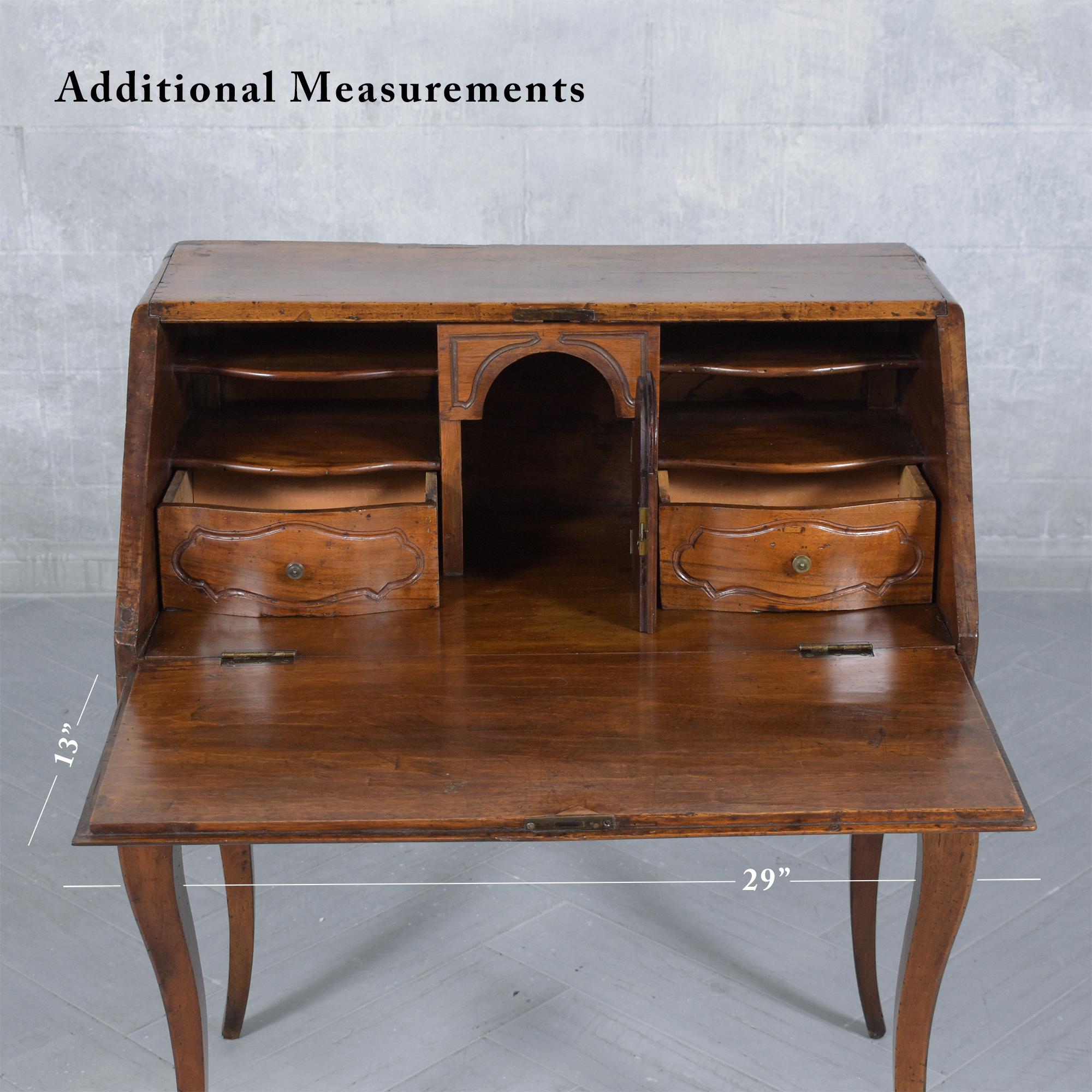 Restored Late 18th-Century French Antique Secrétaire with Intricate Carvings For Sale 1