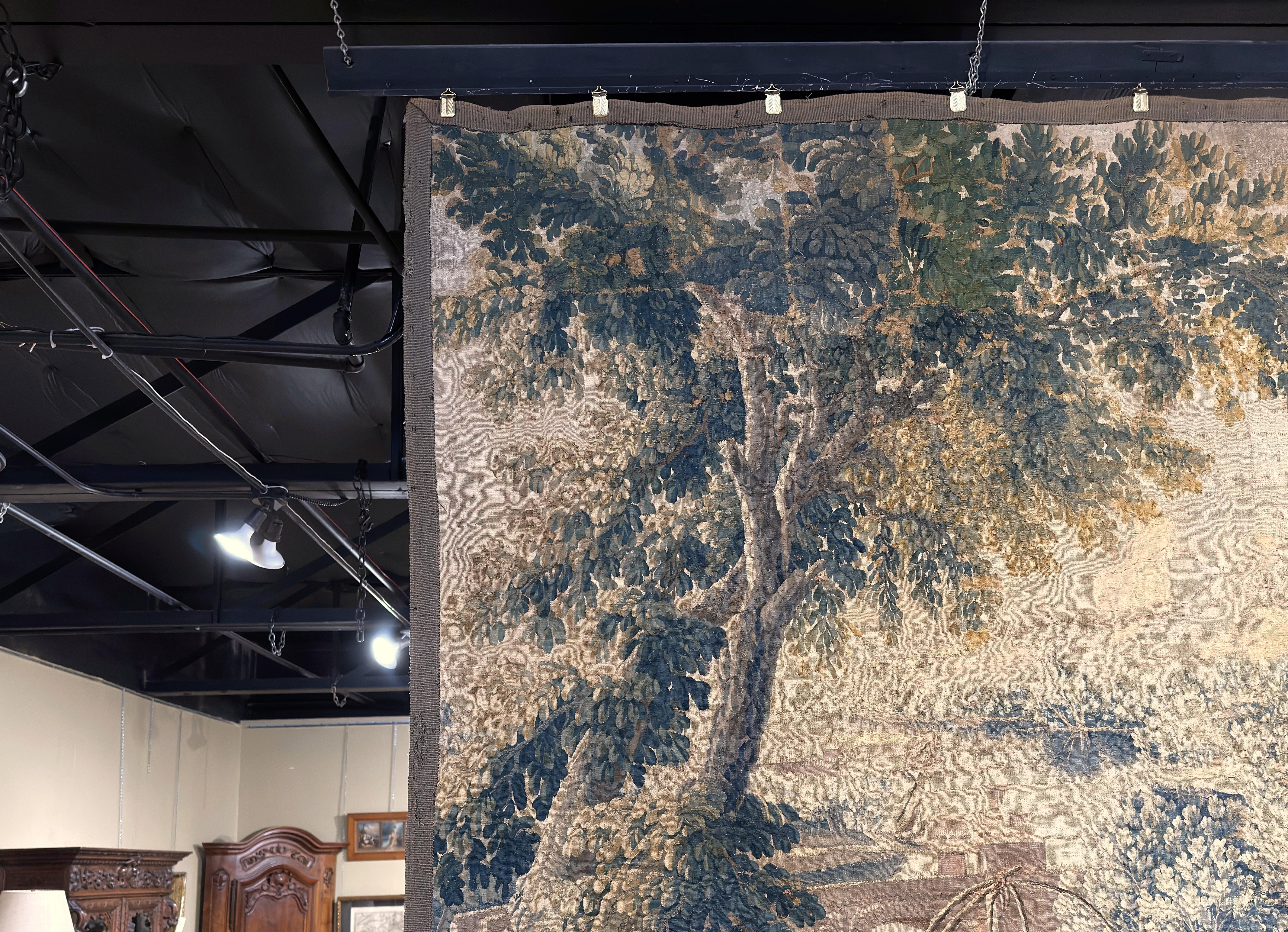 Französischer Aubusson-Wandteppich des 18. Jahrhunderts mit Fischern, Grünzeug und Schloss (Louis XVI.) im Angebot