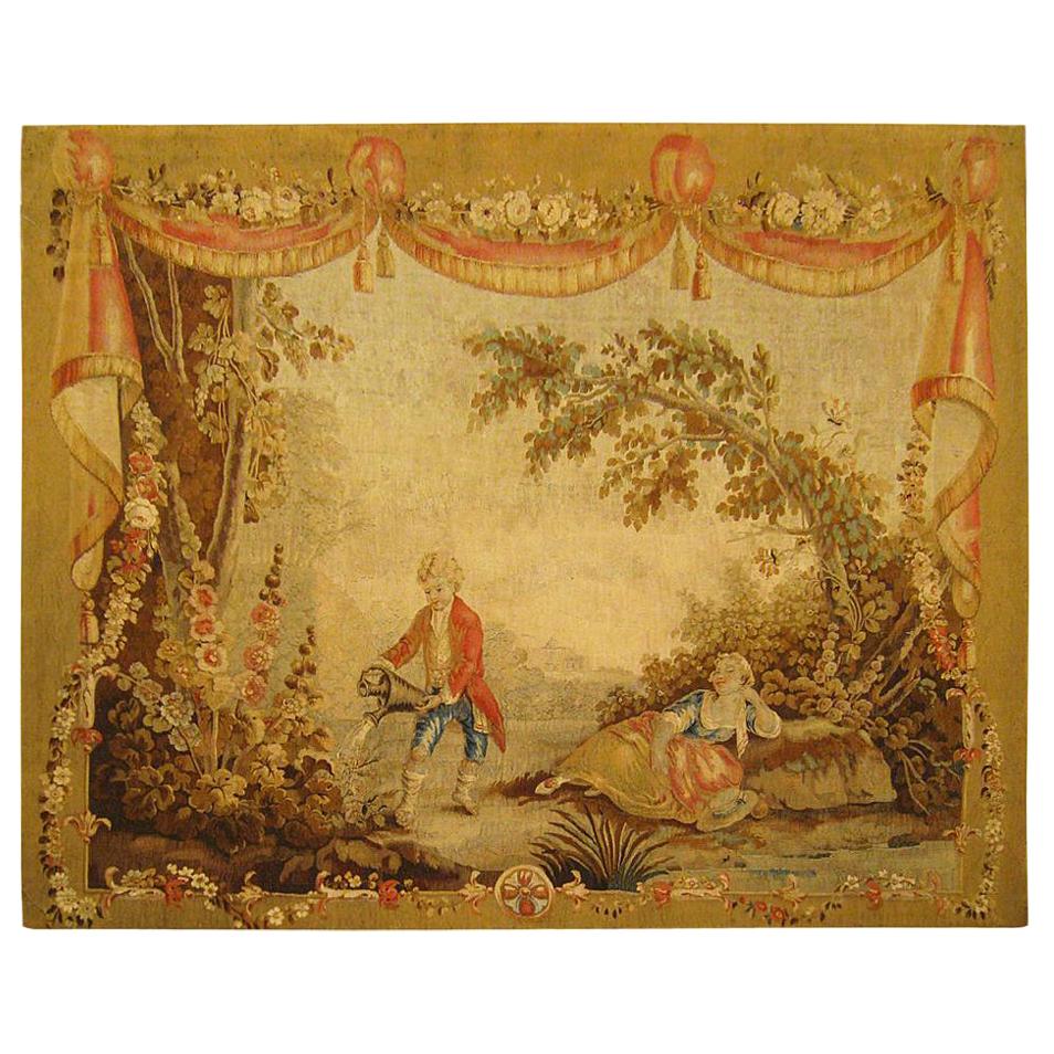 Tapisserie romantique française d'Aubusson du 18ème siècle, avec motif de draperie