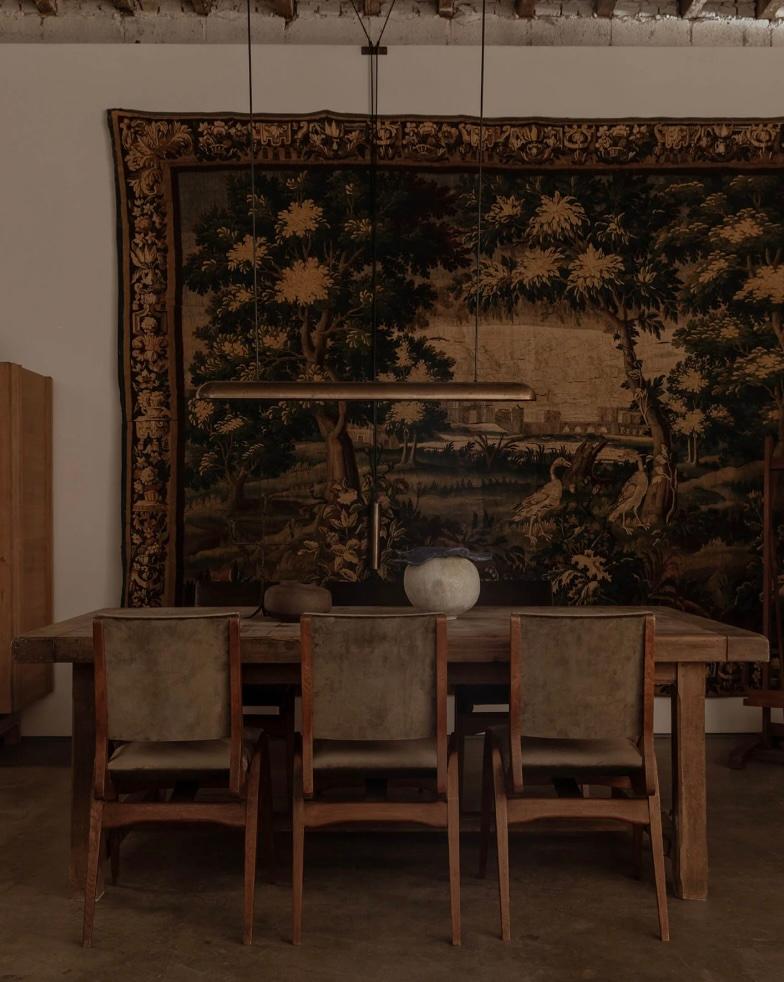 Wunderschöner und massiver Wandteppich aus dem 17. Seide und Wolle - im Stil von Aubusson.
