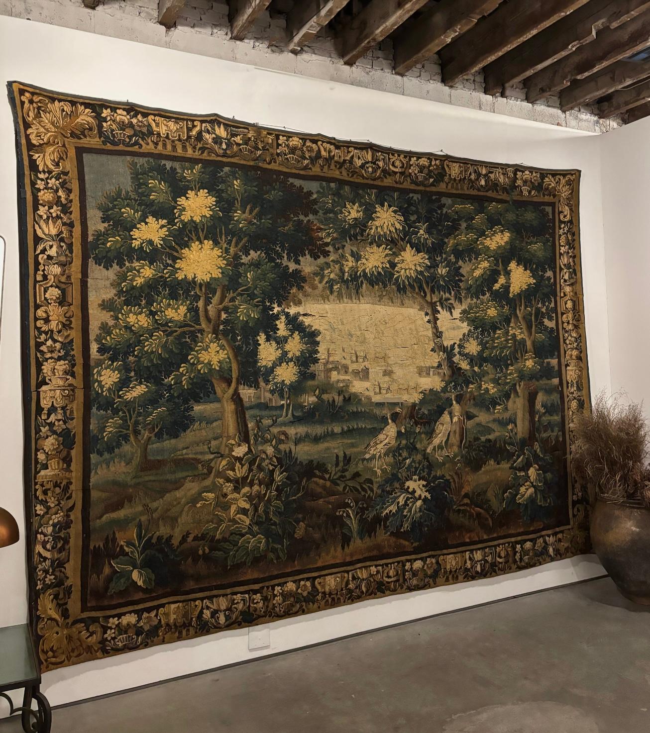 Französischer Aubusson-Teppich aus dem 18. im Zustand „Gut“ im Angebot in New York, US
