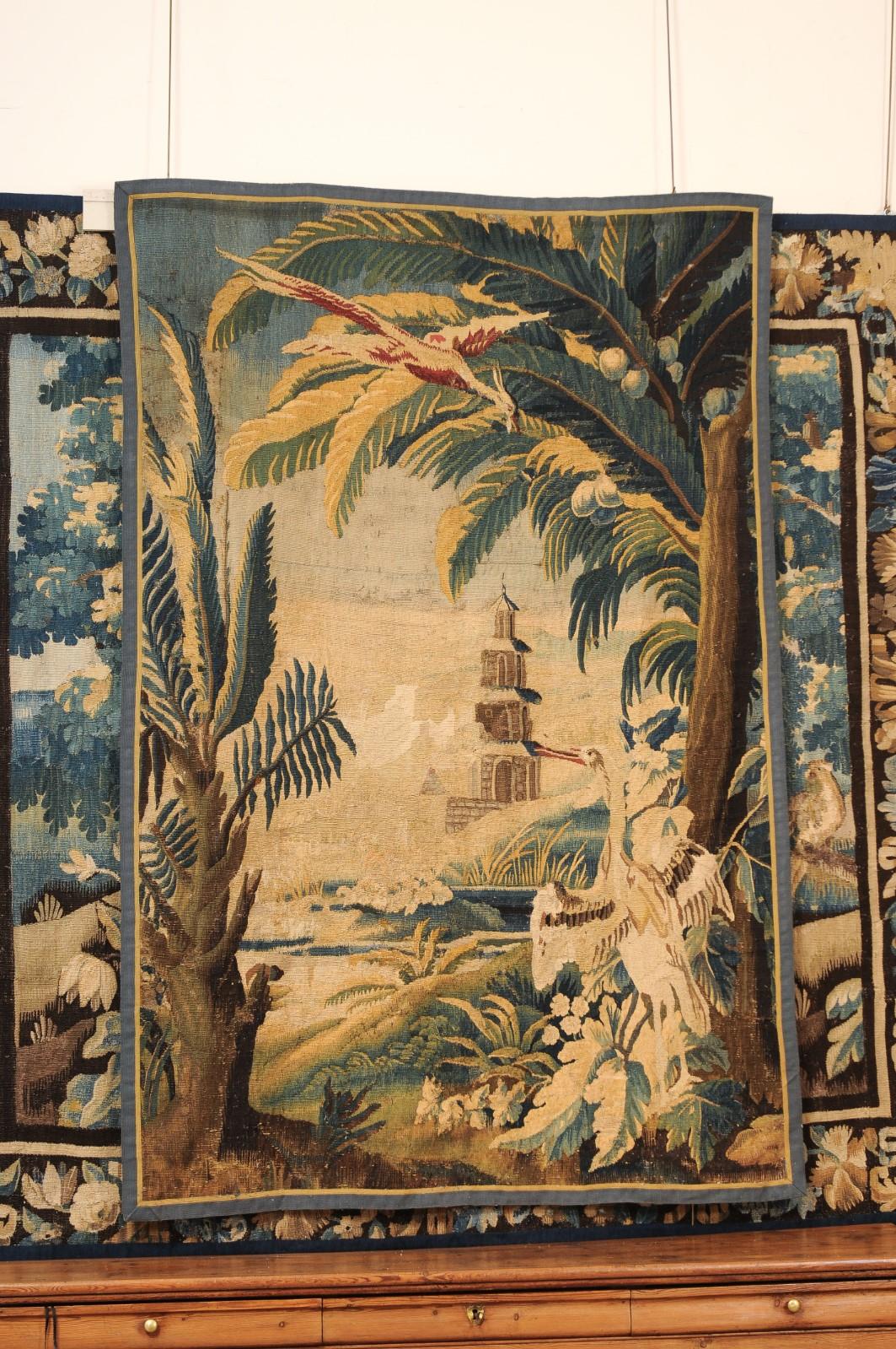 Francese Arazzo Aubusson francese del XVIII secolo con palme e scena di castello in vendita