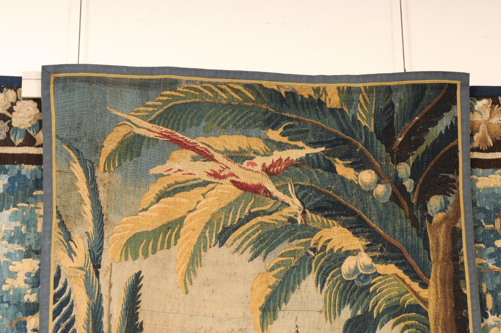 Fino al XVIII secolo Arazzo Aubusson francese del XVIII secolo con palme e scena di castello in vendita