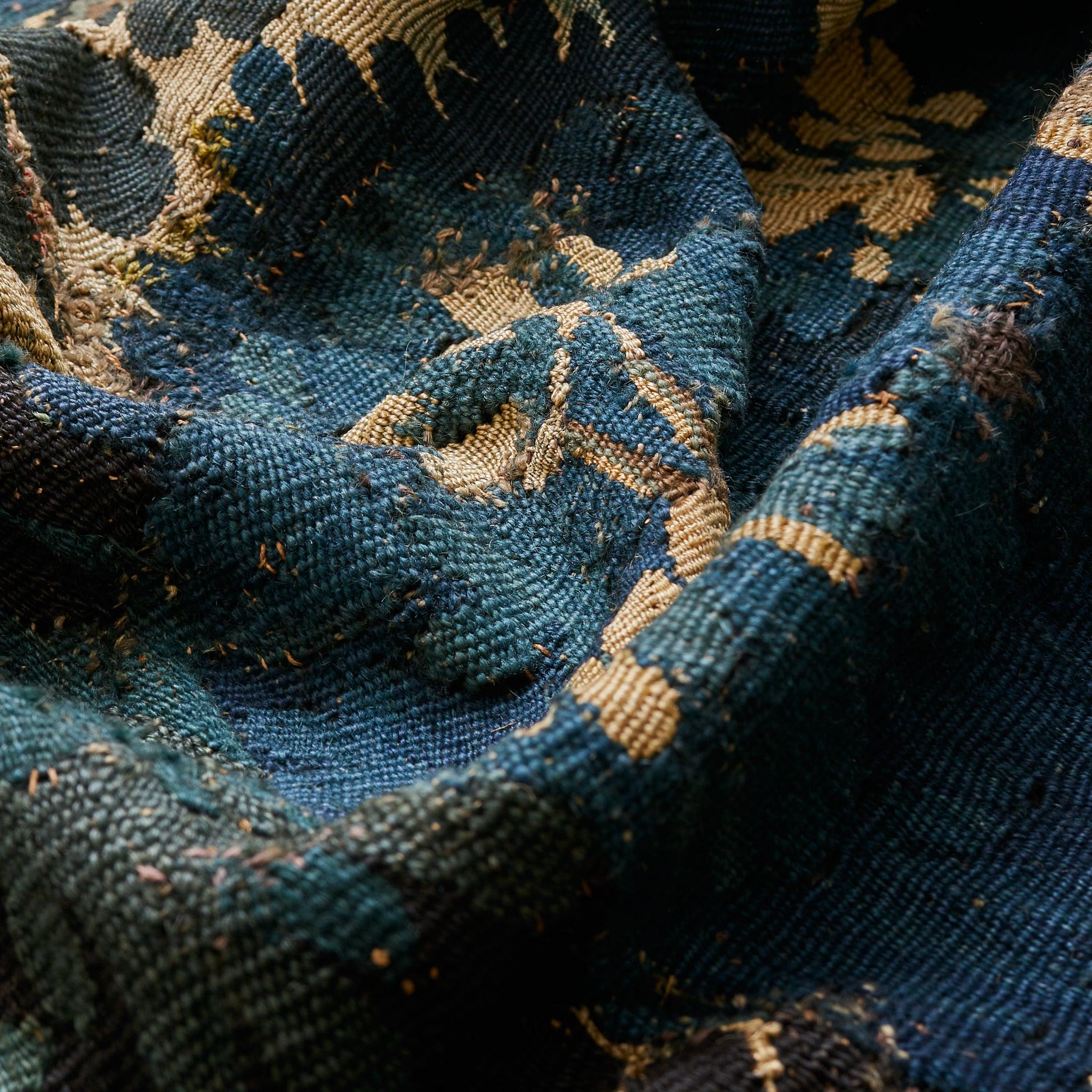 Français 18th Century French Aubusson Woodland Tapestry en vente