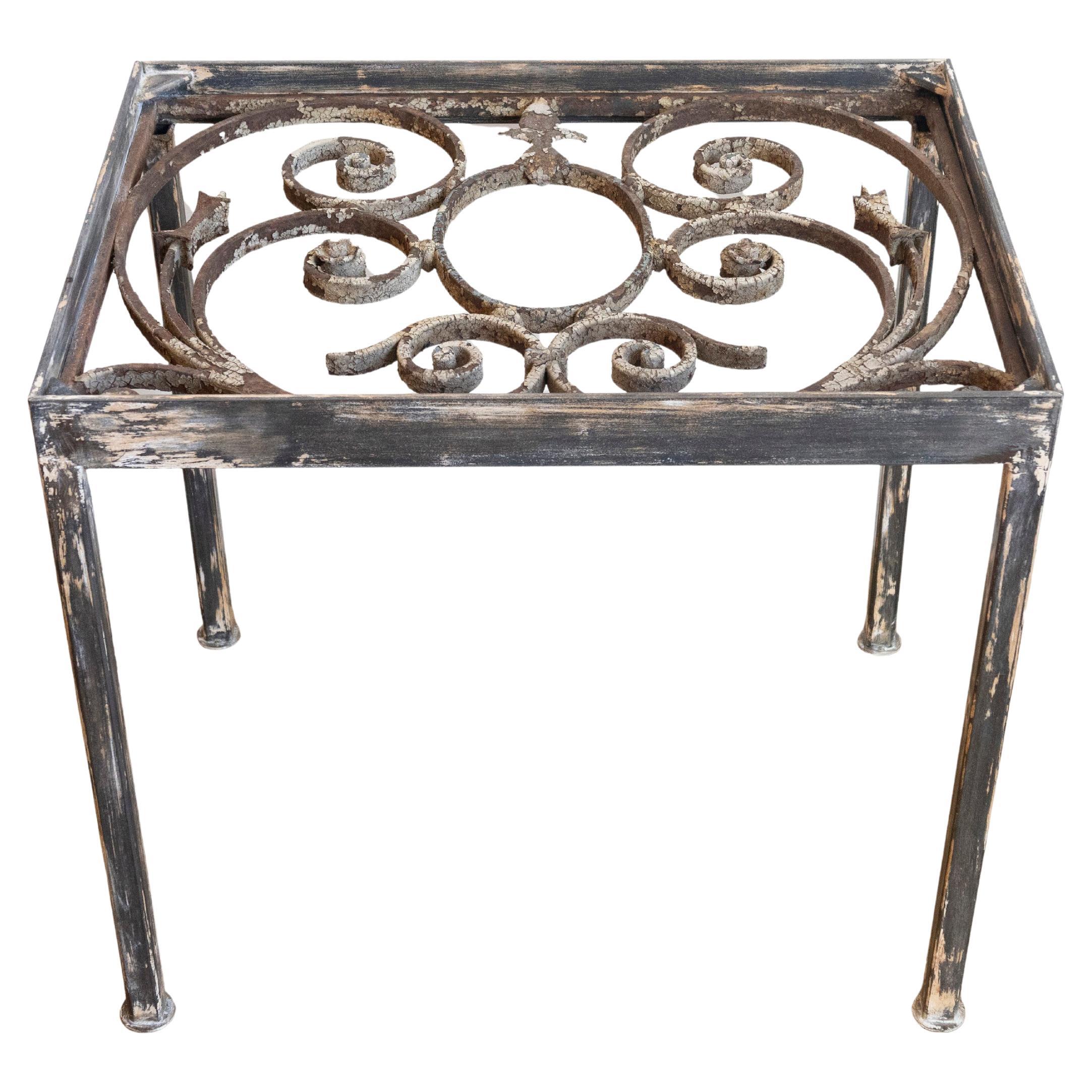Table basse à élément de balcon française du 18e siècle