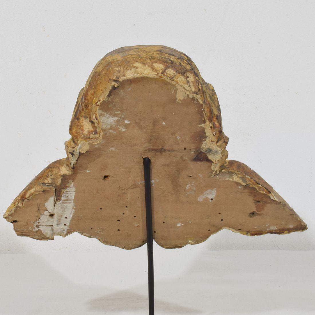 Tête d'ange en bois doré sculpté du XVIIIe siècle, de style baroque français en vente 2