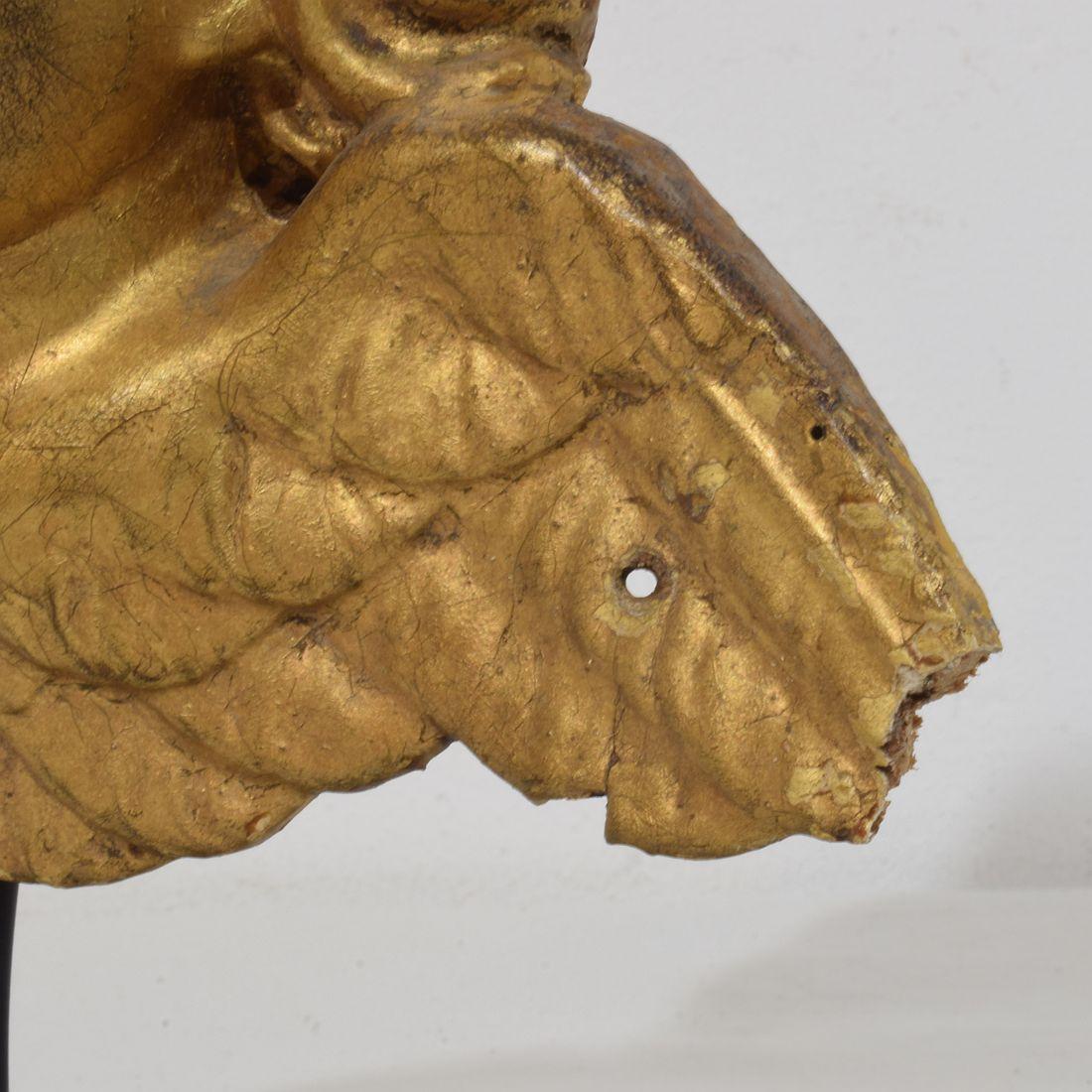 Tête d'ange en bois doré sculpté du XVIIIe siècle, de style baroque français en vente 8