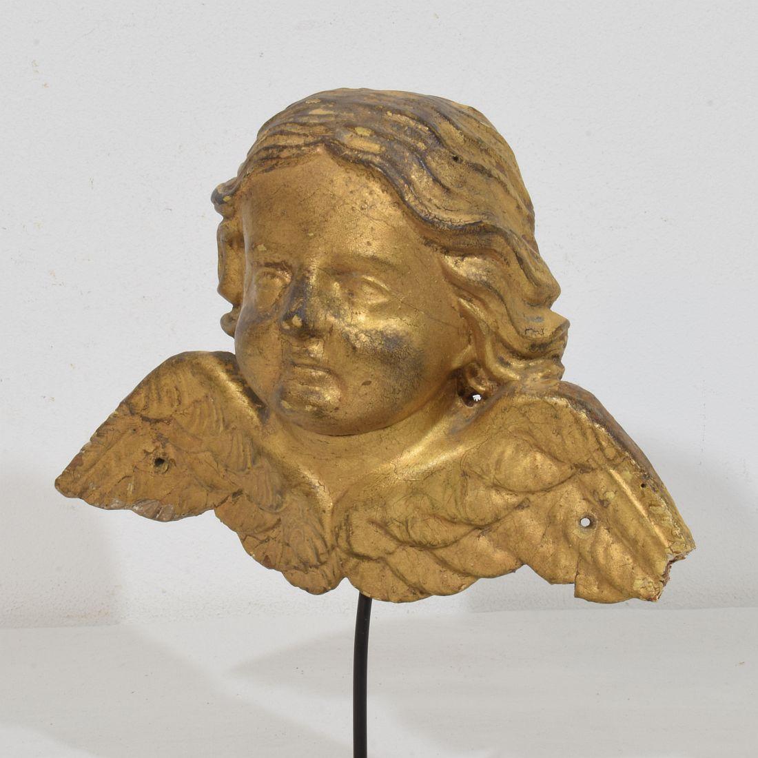 Bois Tête d'ange en bois doré sculpté du XVIIIe siècle, de style baroque français en vente