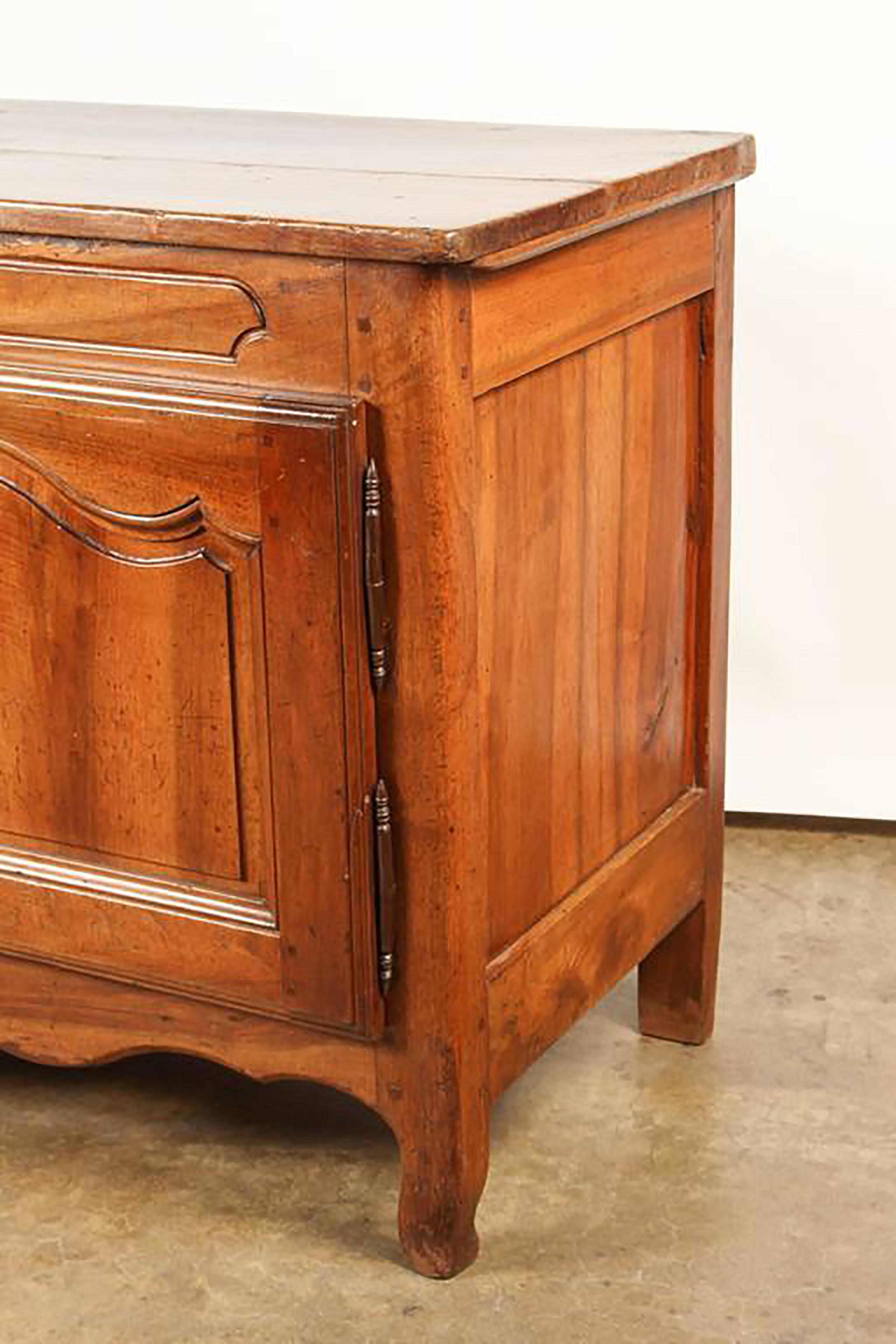 18th Century French Baroque Provincial Sideboard For Sale 1