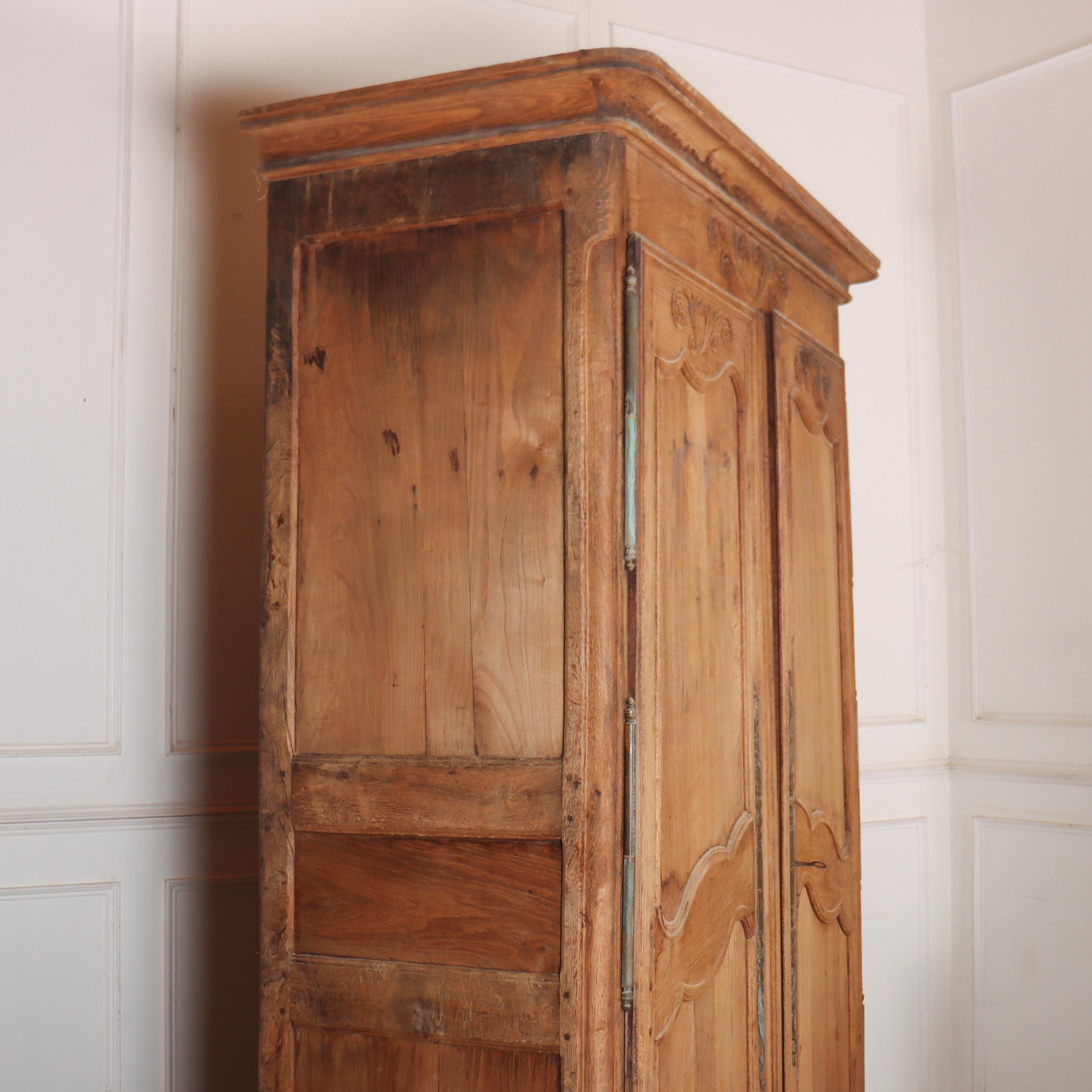 18th Century French Bleached Oak Armoire For Sale 5